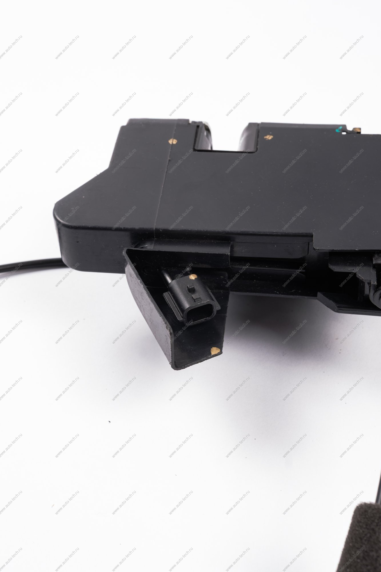 Замок LADA Vesta передней двери правый (электропривод) Lada LADA 8450007734