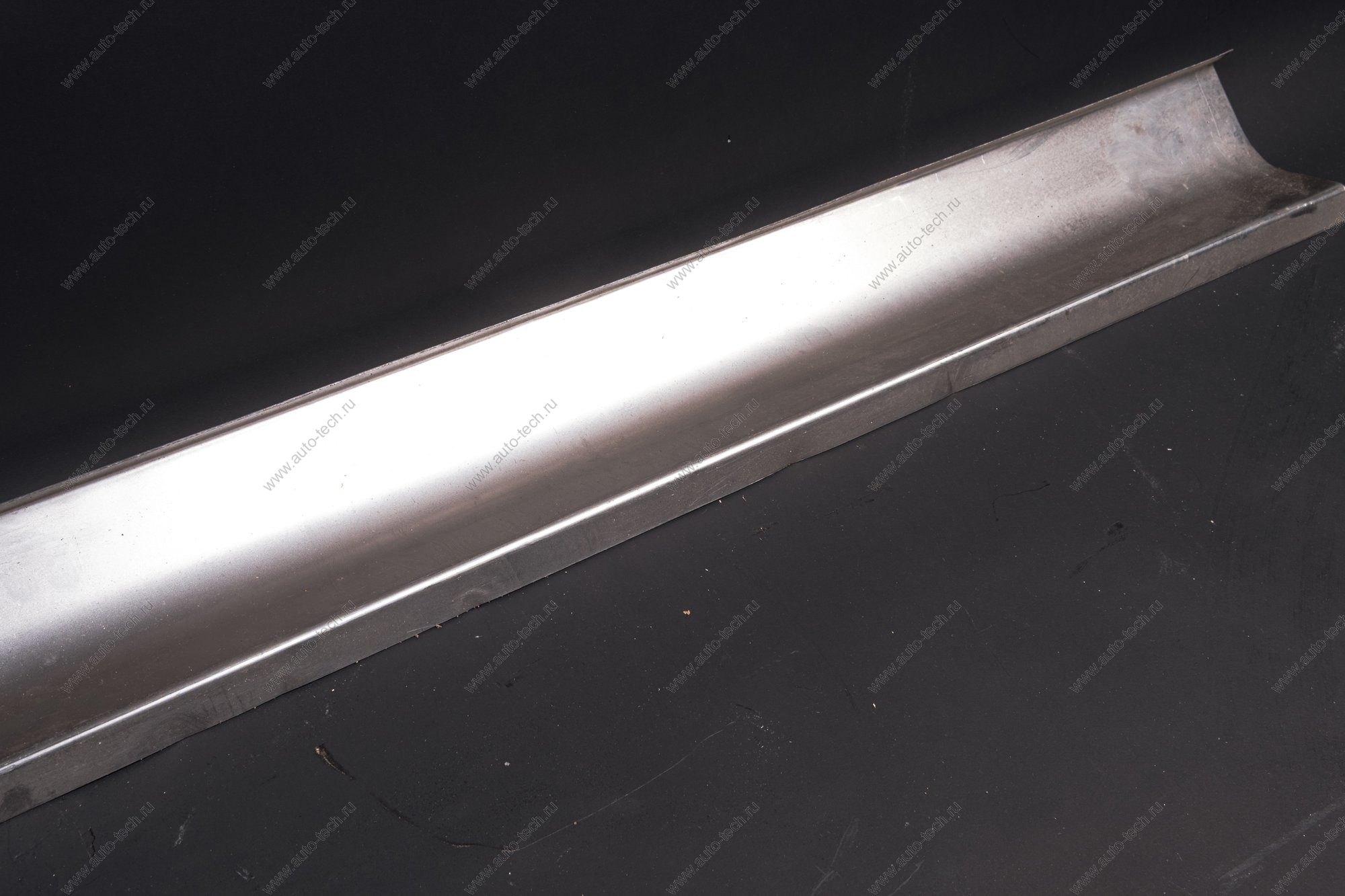 Порог ВАЗ-1118/2190 универсальный Kamaz KAMAZ 11180540106767