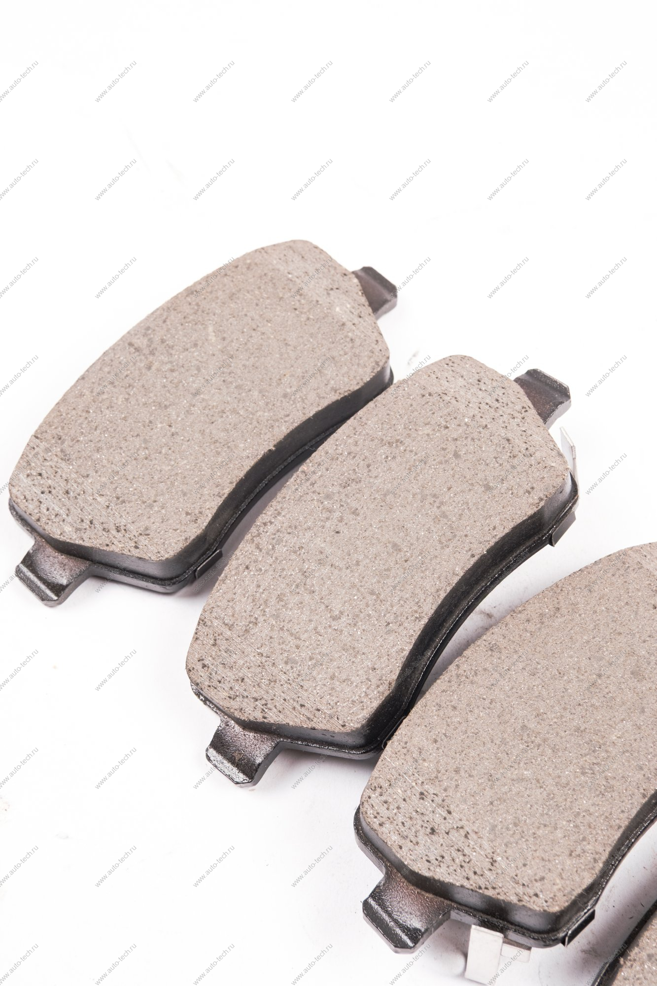 Колодки тормозные передние LADA Largus/Лада Ларгус 16 кл к-т(коробка 4 шт.) без усиков Sangsin