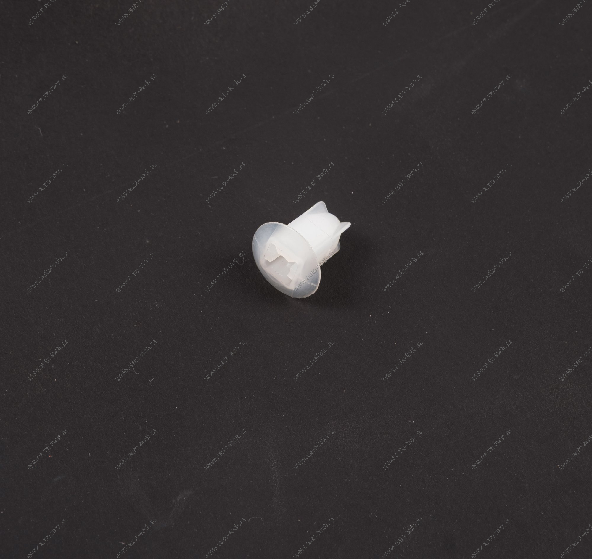 Клипса RENAULT Sandero Stepway/Vesta порога/молдинга Renault RENAULT 7703081184