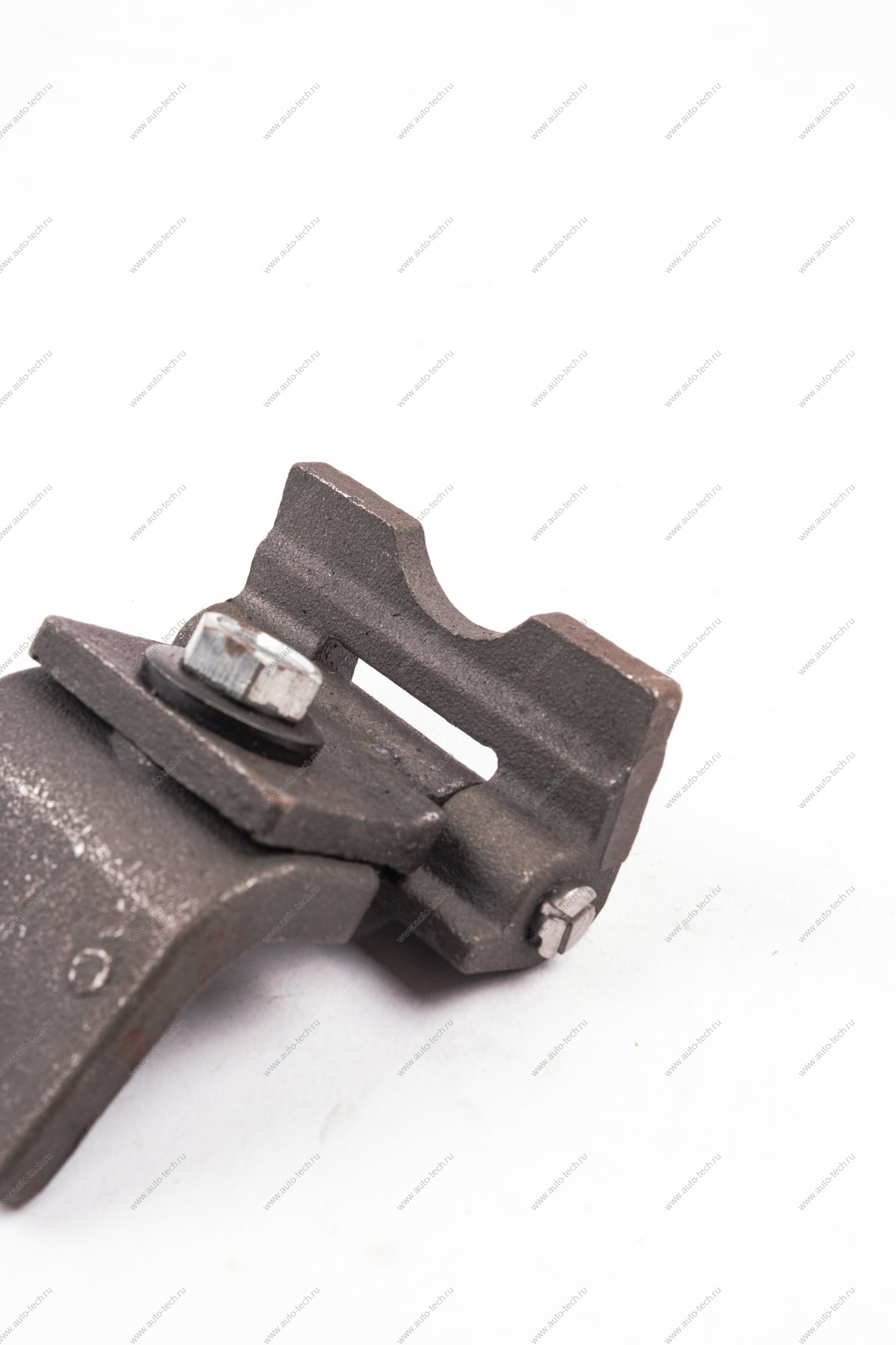 Петля ВАЗ-2110/2170 двери ( Полад) Lada LADA 21100610600810