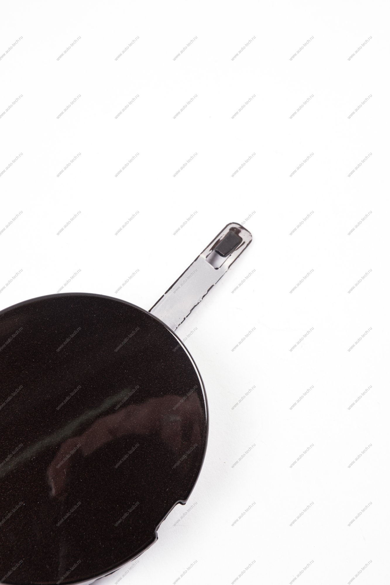 Заглушка окна переднего бампера LADA Largus/Лада Ларгус под буксир. крюк.283 крашеная Lada LADA 8450000302-283