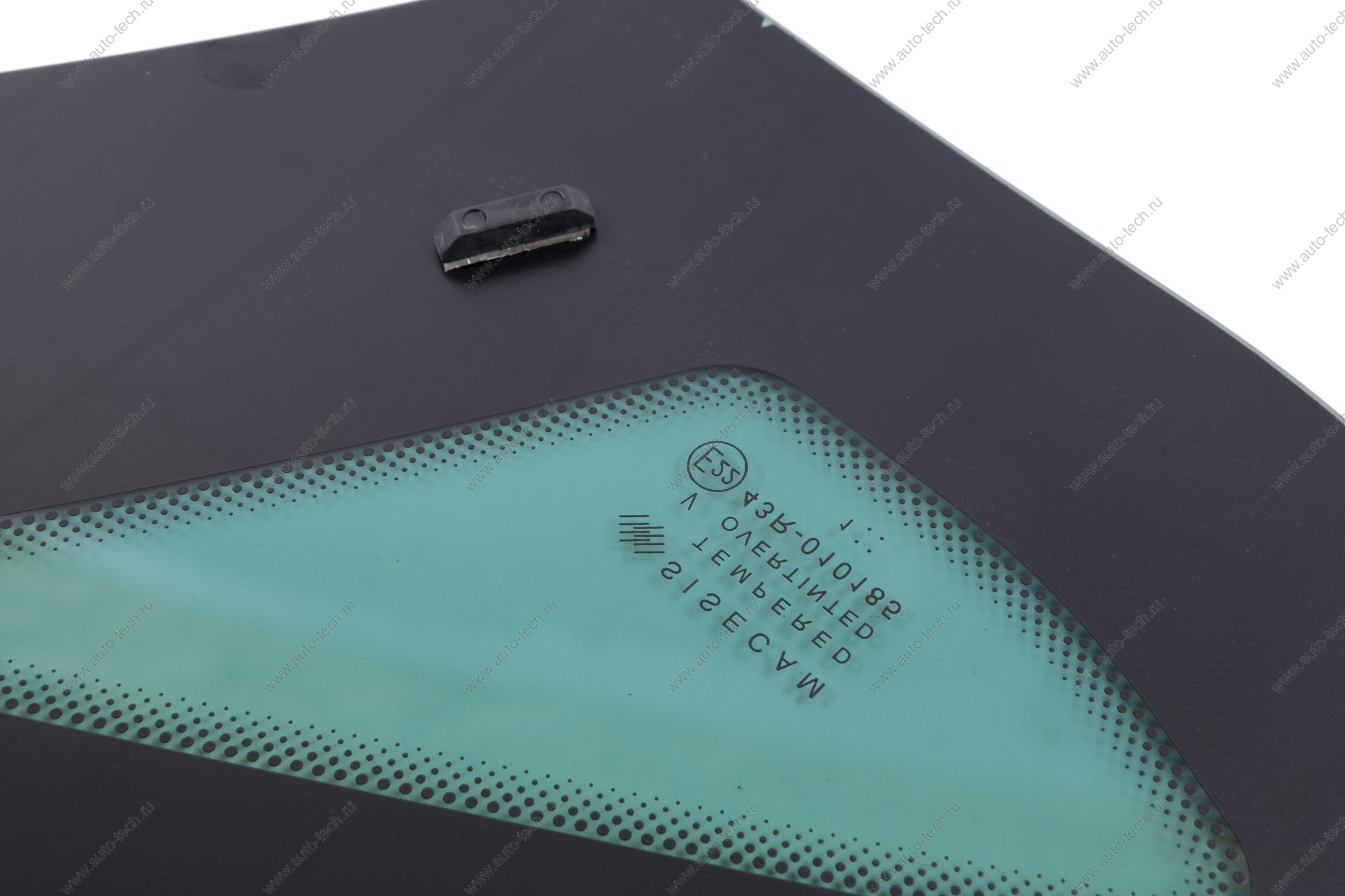 Стекло LADA Vesta окна боковины левое с упорами в сборе (глубокая тонирован) (Overtinted) Lada LADA 8450032015