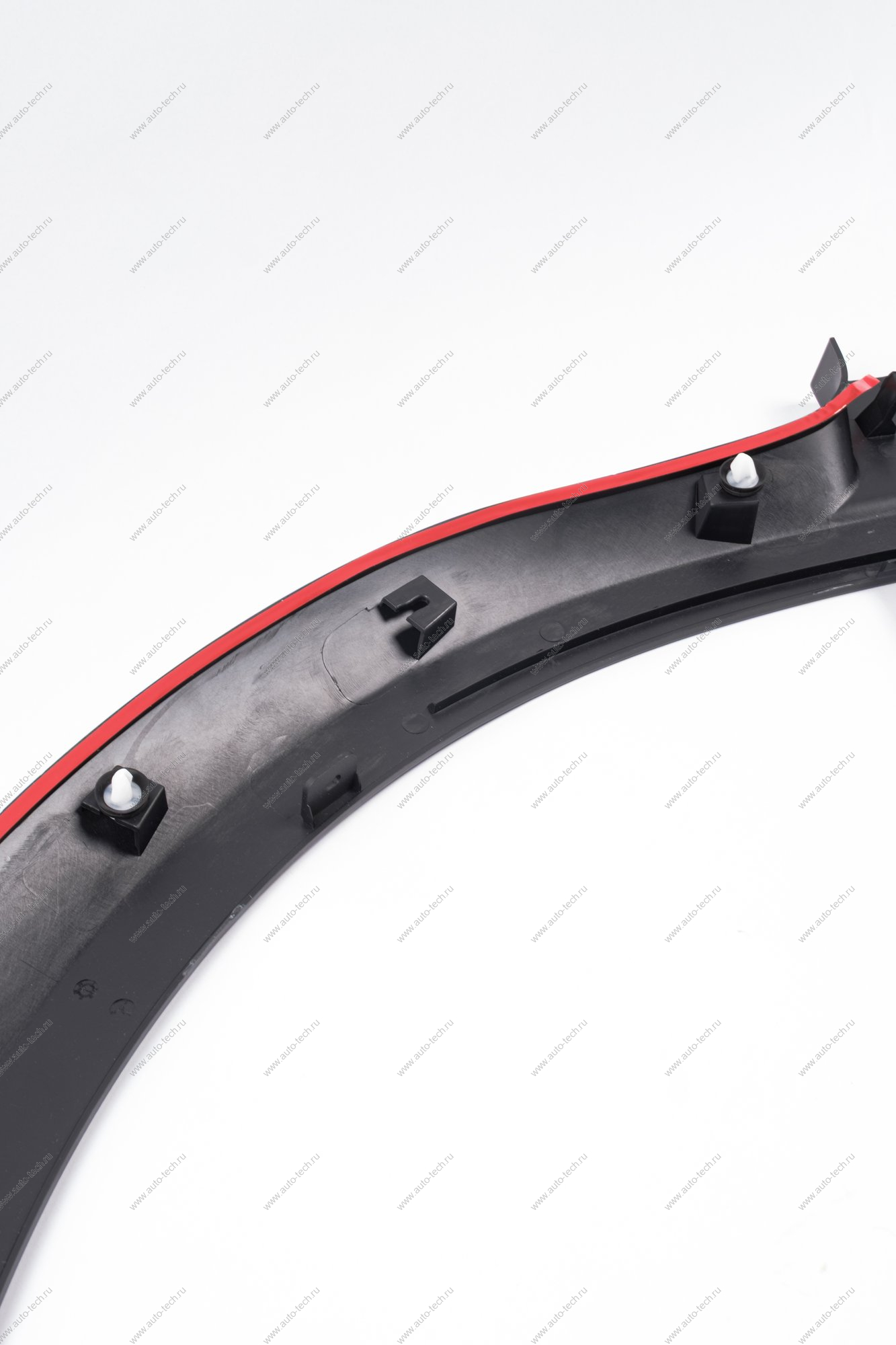 Молдинг переднего крыла правый (в сборе с клипсами и двухсторонней липкой лентой) LADA Xray Cross АвтоВАЗ LADA 8450021452