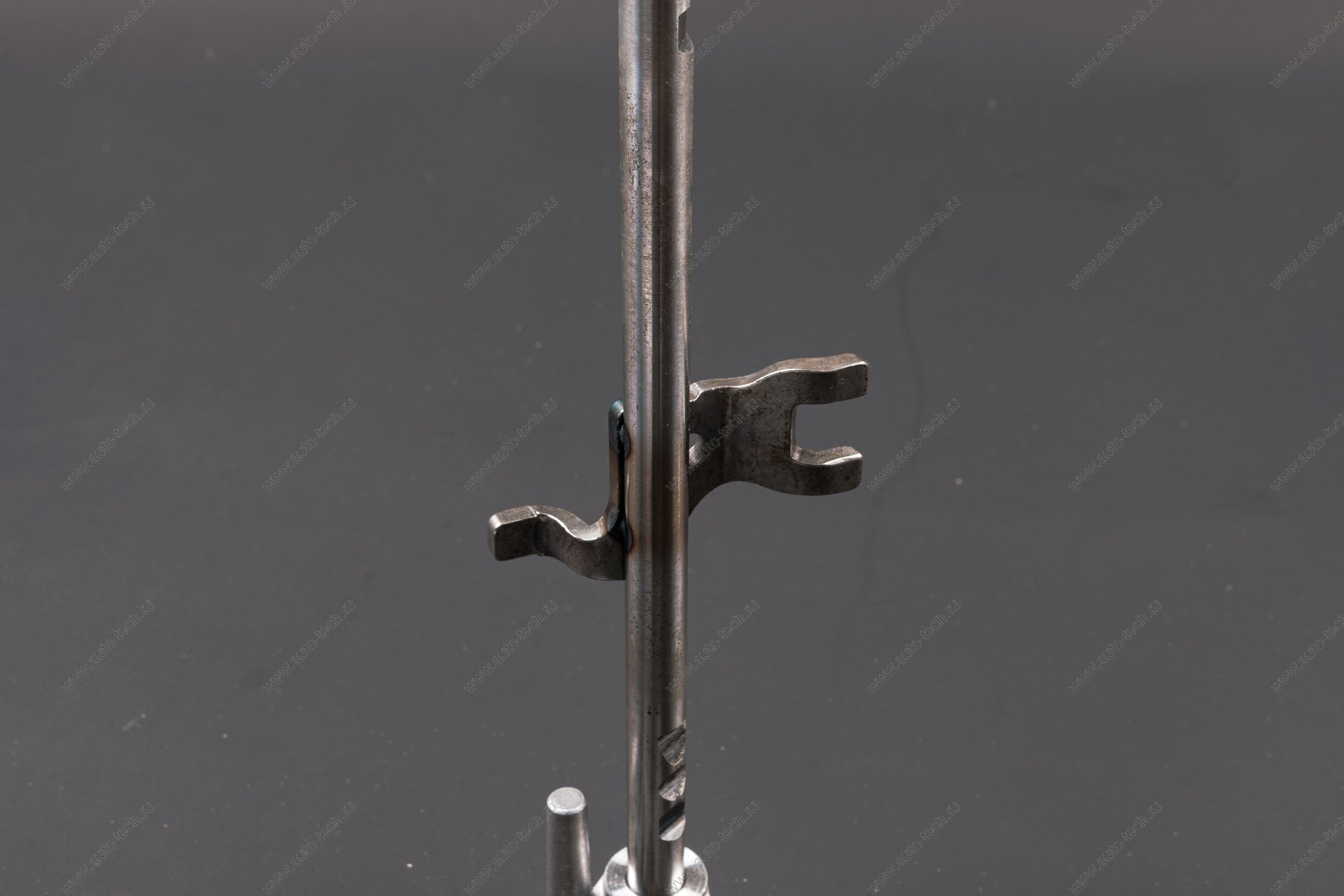 Шток LADA Largus переключения 5-ой передачи без вилки КПП-JR5 Renault RENAULT 8201282900 шток