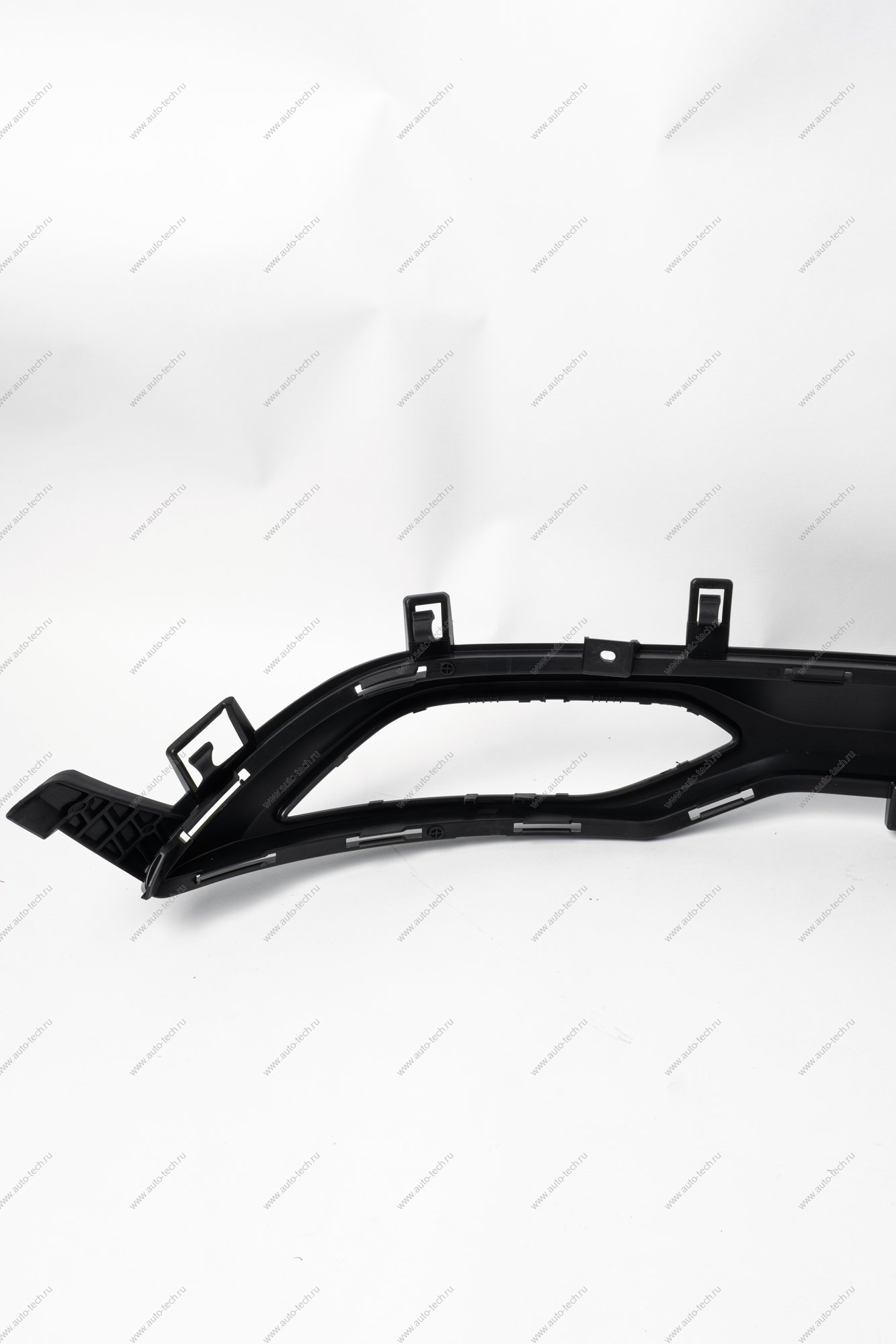 Накладка заднего бампера нижняя LADA Vesta FL Lada LADA 8450040068