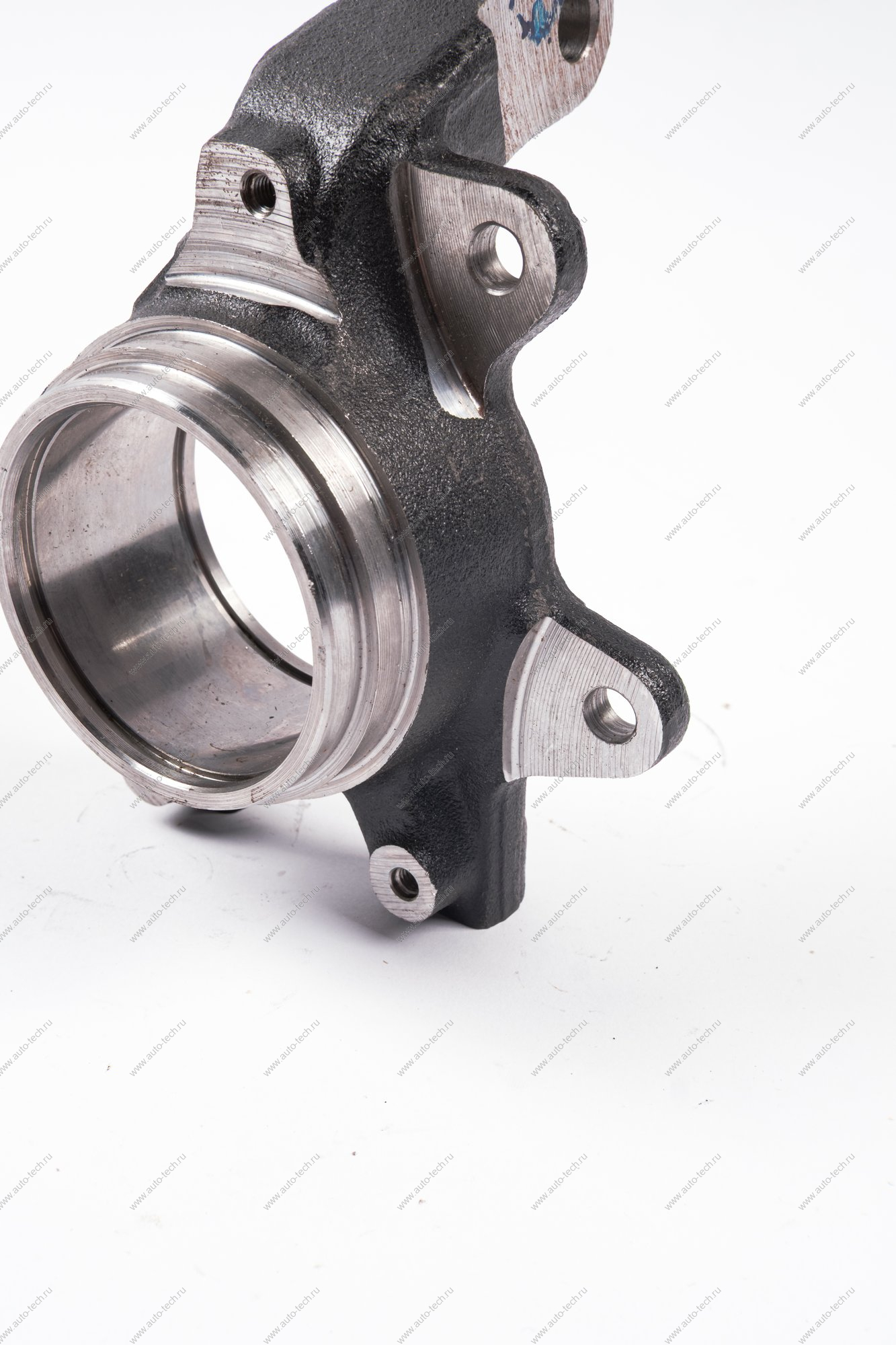 Кулак поворотный ВАЗ-1118/2170/2190 правый Lada АвтоВАЗ 11180300101410