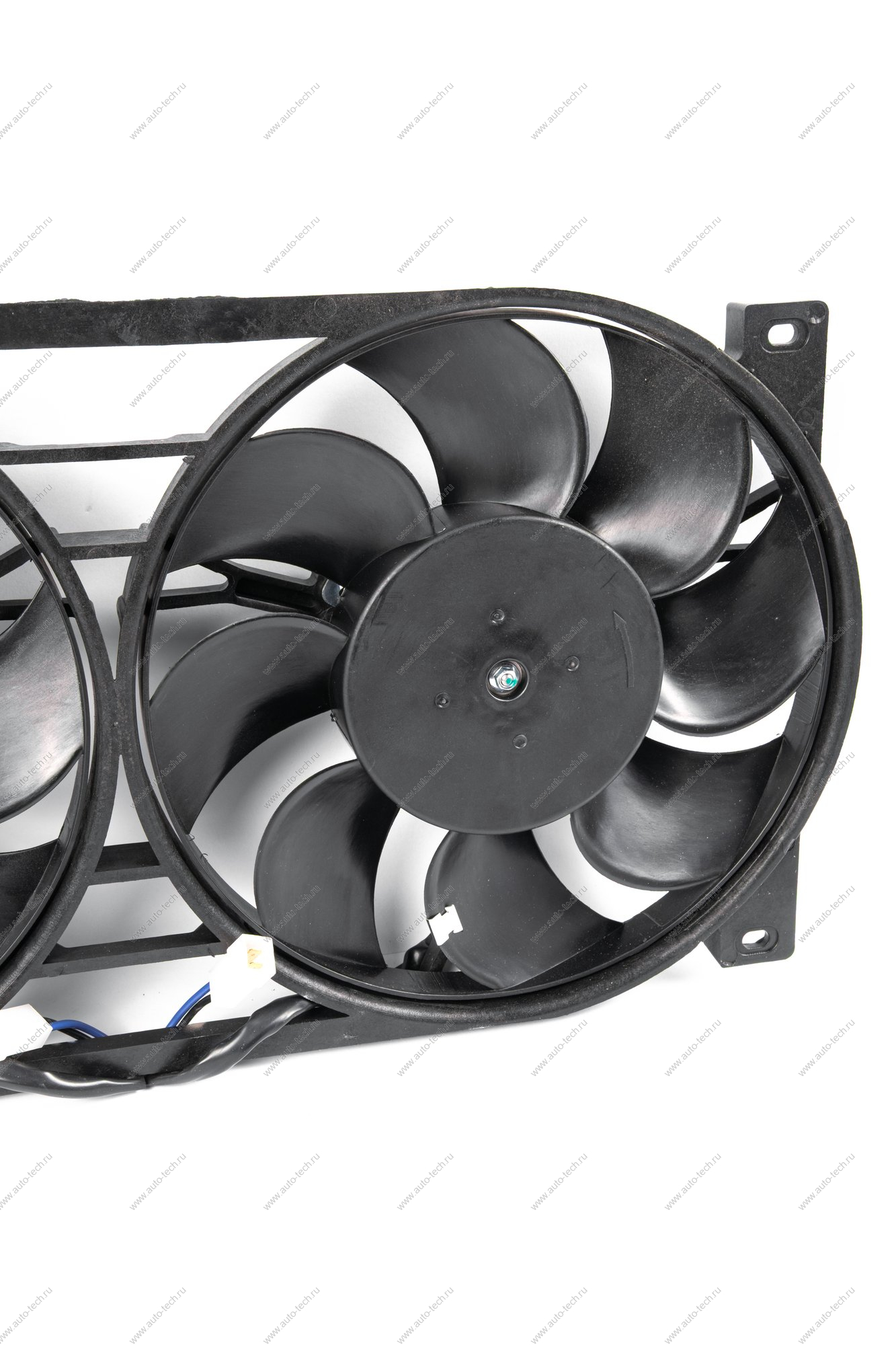 Вентилятор ВАЗ-21214 электрический в сборе с кожухом, 2 вент. тип Валее [5] Gamma GAMMA GMEMR-19125