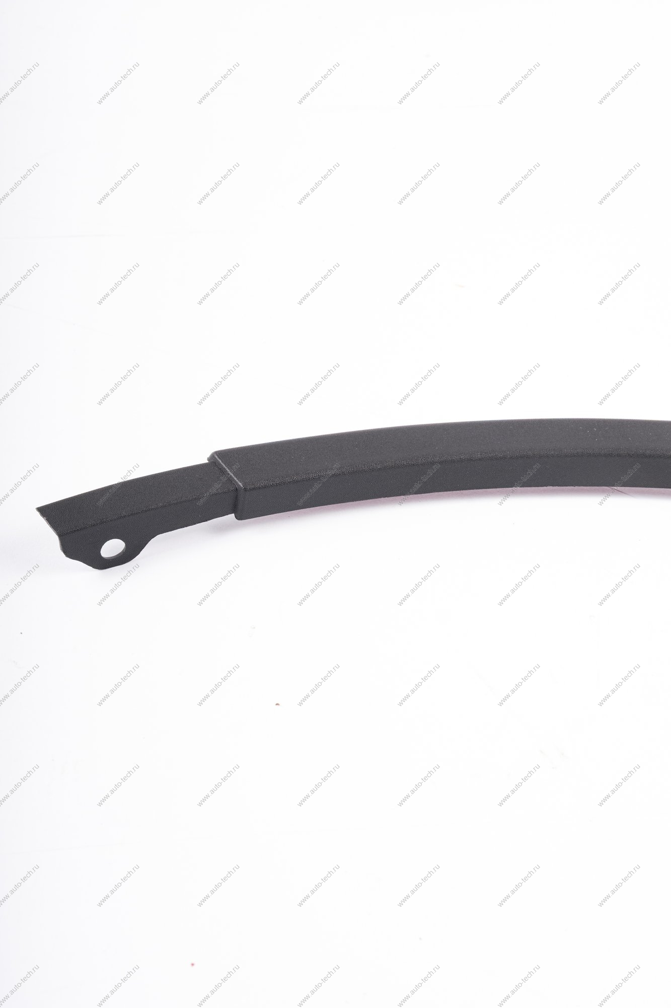 Молдинг переднего правого крыла (на арку) LADA Largus/RENAULT Logan 04-13 под брызговик Lada LADA 6001548286