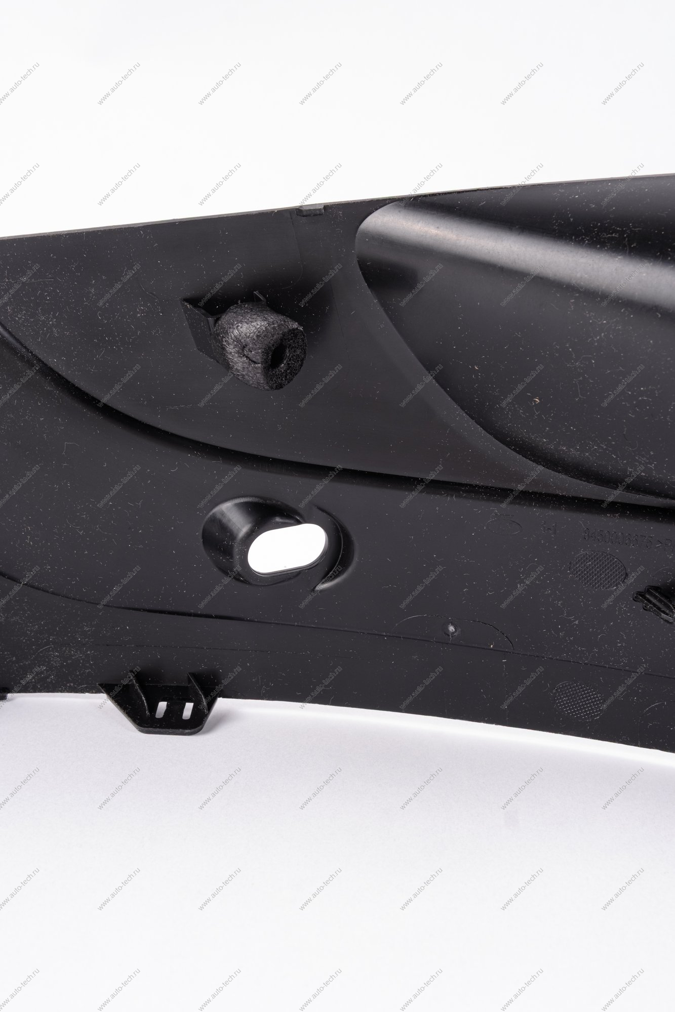 Заглушка LADA Vesta переднего бампера правая ПТФ Lada LADA 8450006675