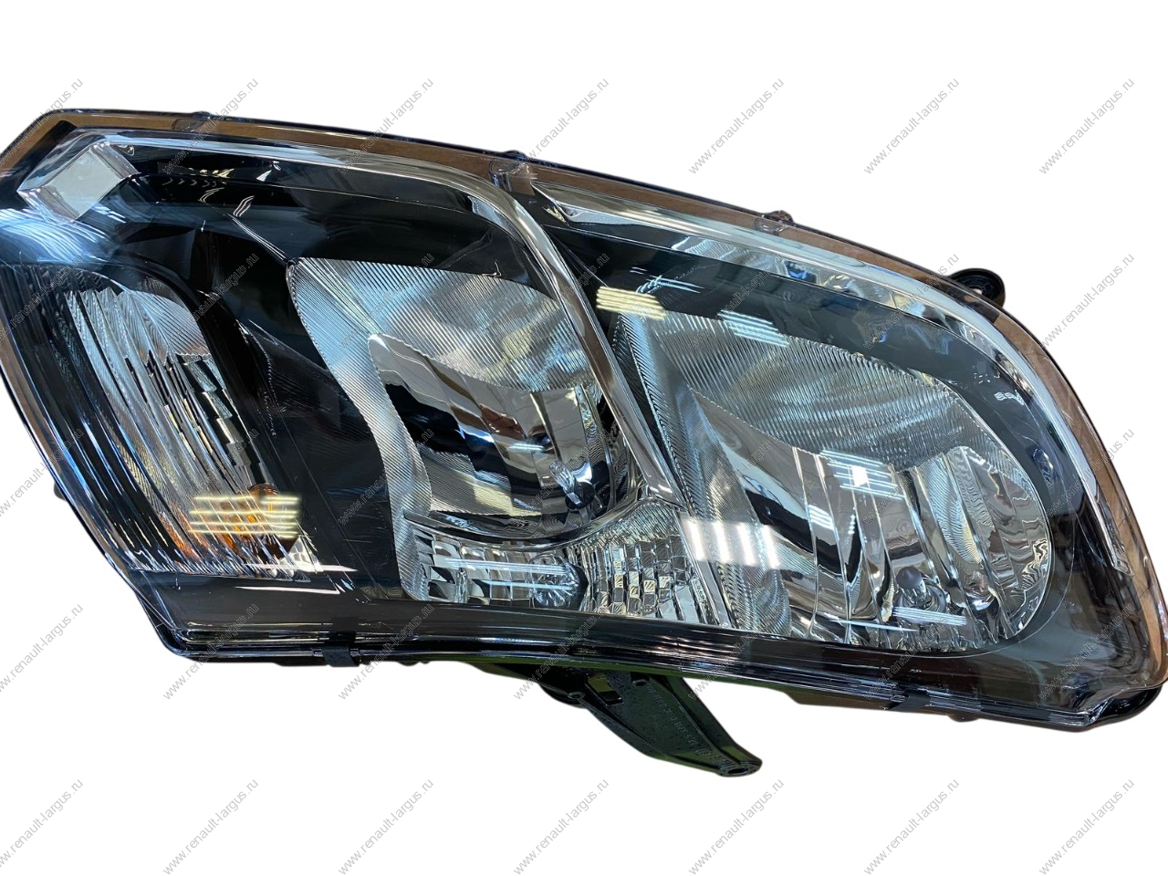 УЦЕНКА Фара правая (лампа H7) LADA Largus (FL) NEW (отломано в углу фары направляющая) Lada УЦЕНКА Фара правая (лампа H7) LADA Largus (FL) NEW (отломано в углу фары направляющая) Lada