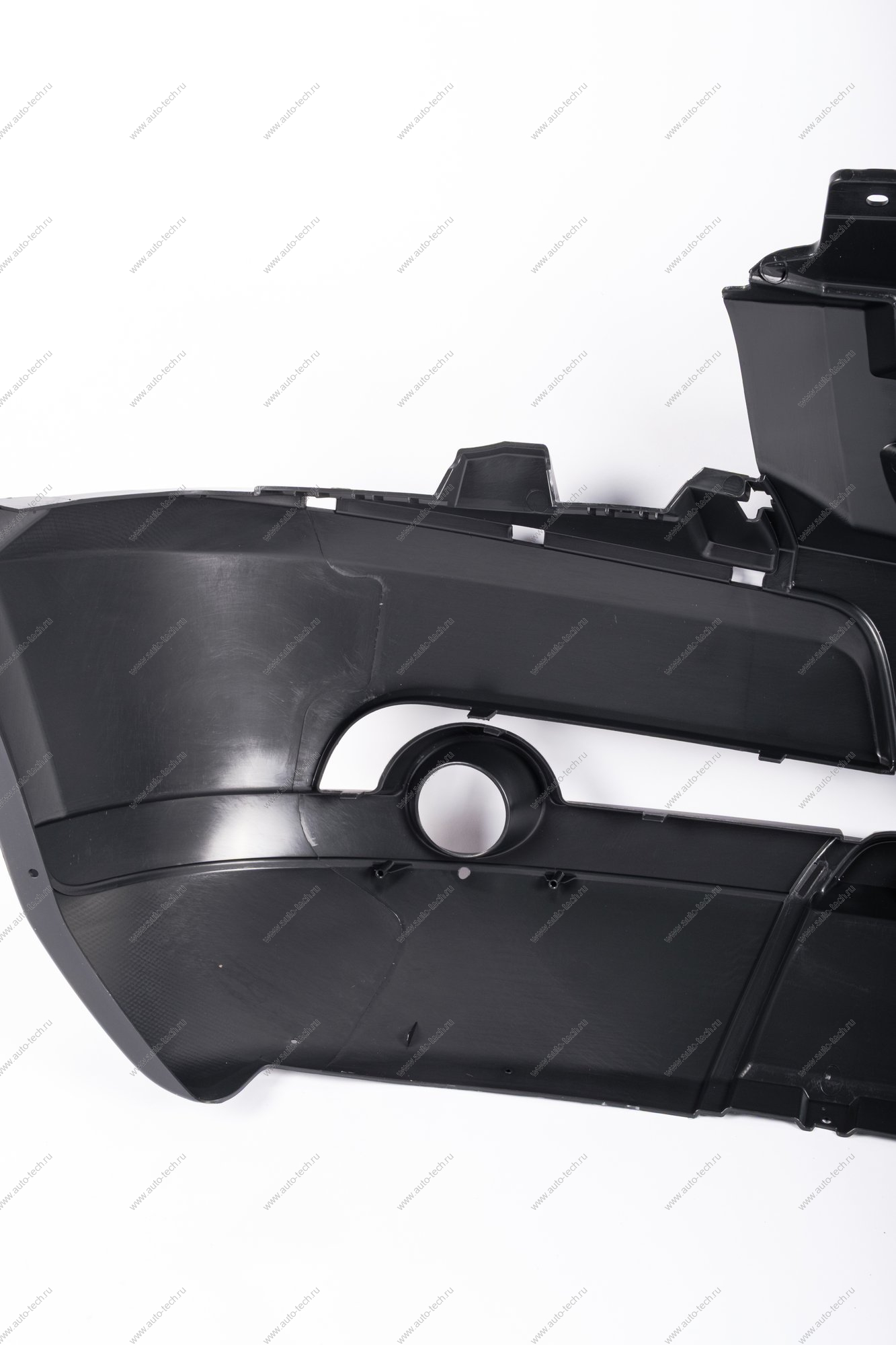 Бампер передний ВАЗ-2123 Шеви -Бертоне в сборе(решетка верх+низ) к-т Lada LADA 21230280301555