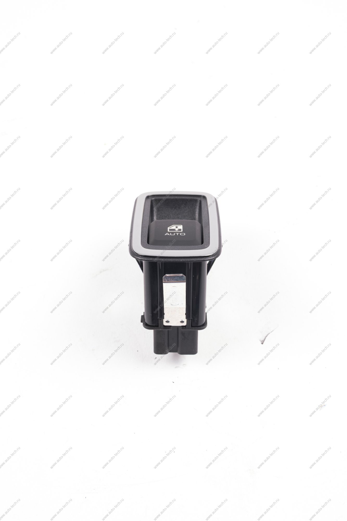 Переключатель стеклоподъемника Lada Vesta NG пассажира передней двери , хром AUTO Renault RENAULT 8450040661