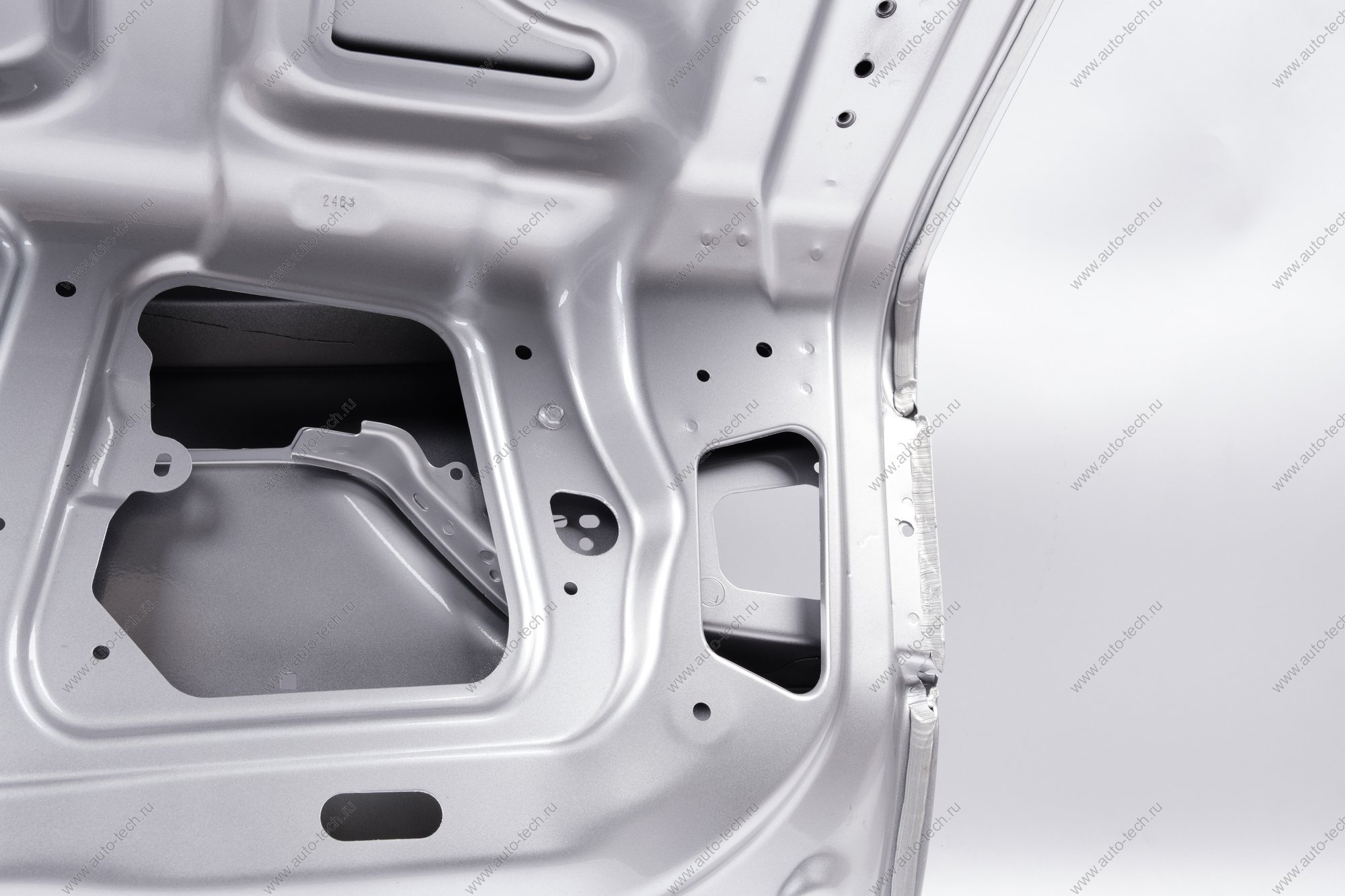 Крышка багажника в цвет 691 Платина (Серебристый) LADA Vesta NG (седан) Lada LADA 8450013789-691