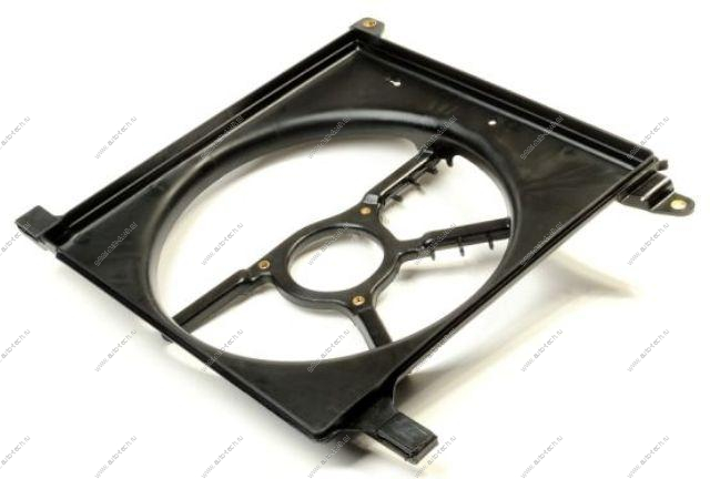 DAEWOO Nexia N-100/N-150 Кожух вентилятора GM  96144965