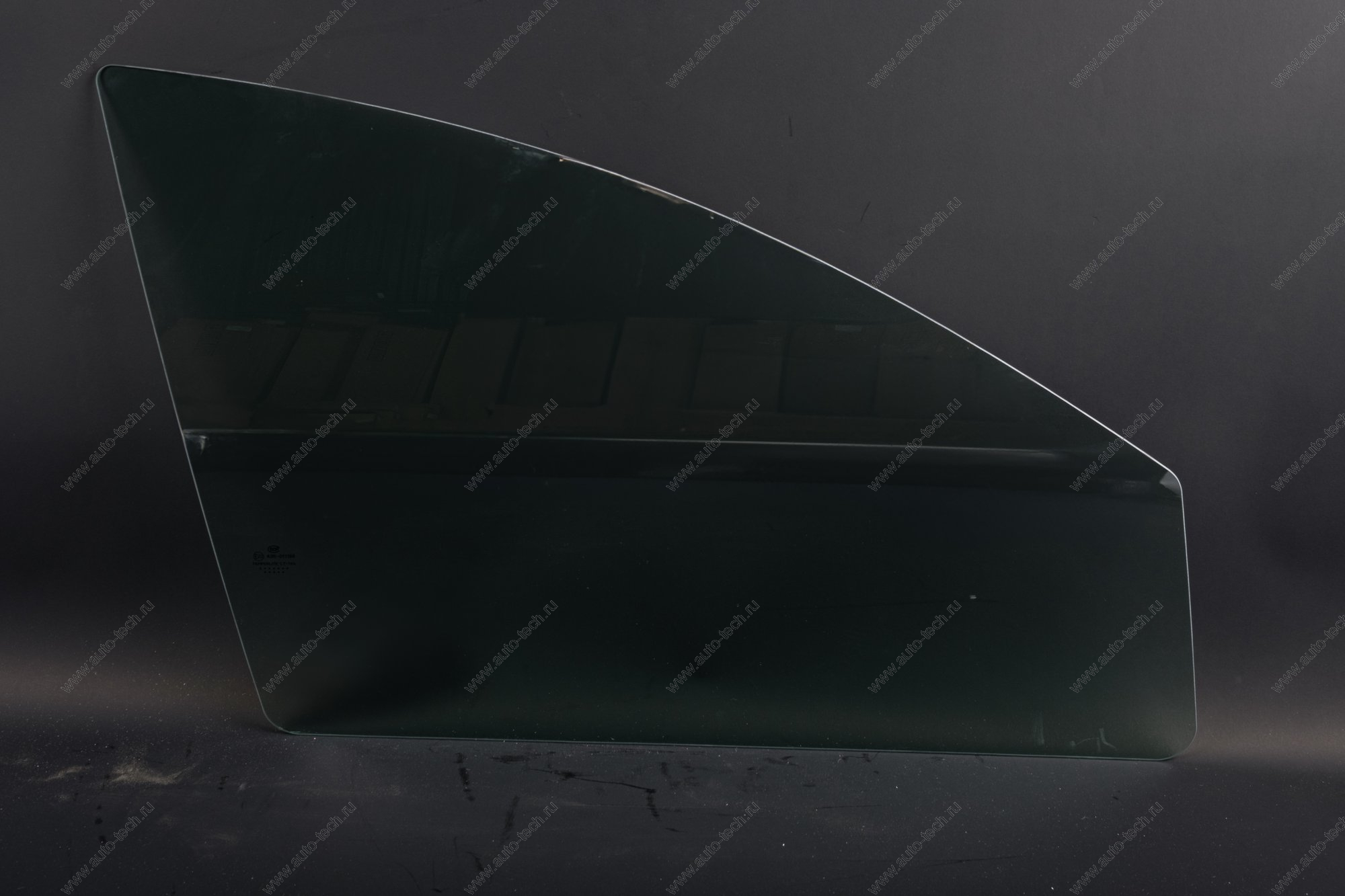 Стекло LADA Vesta опускное передней двери правое тонирован (Tinted) Lada LADA 8450045190