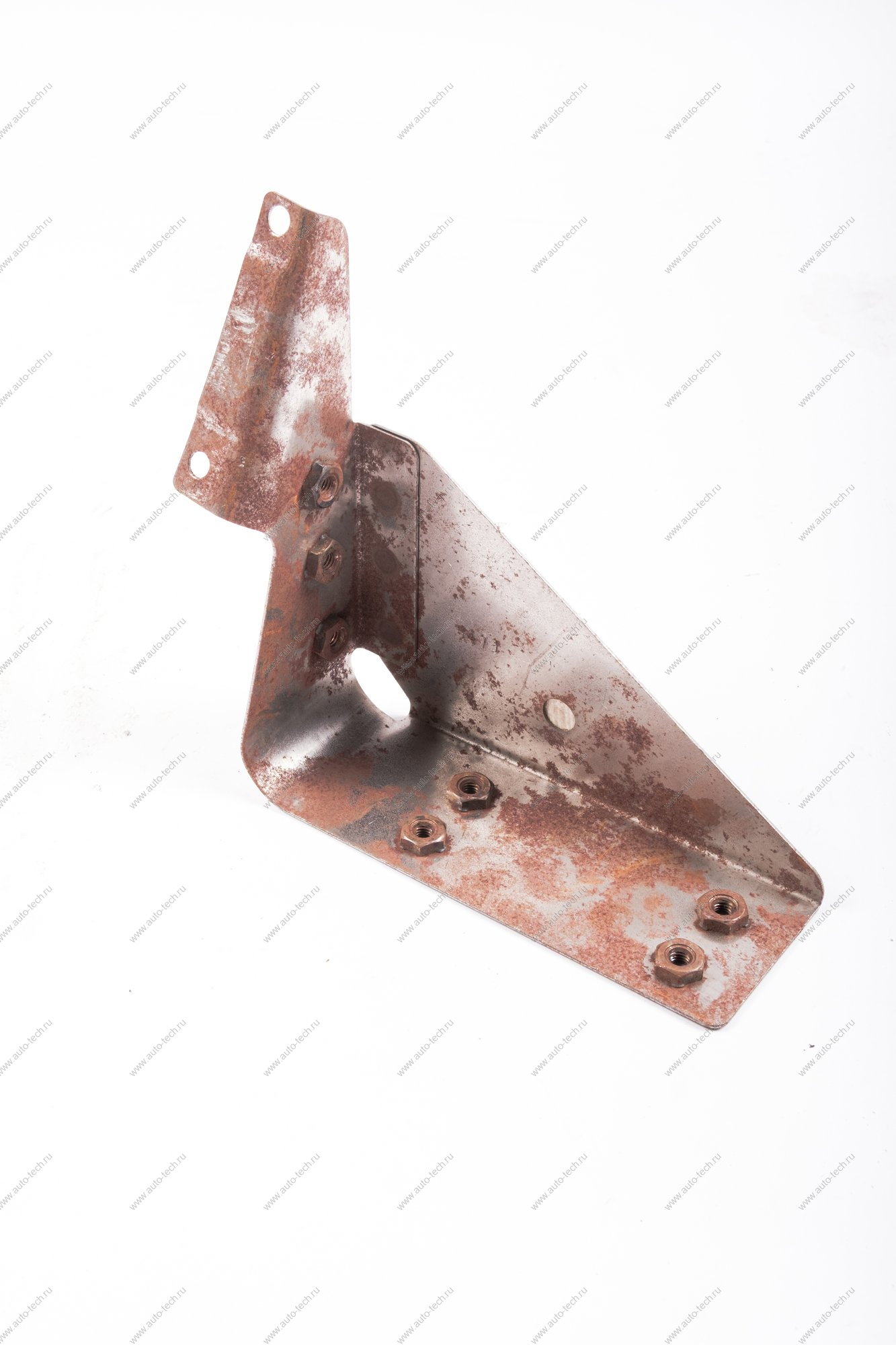 Кронштейн LADA NIVA TRAVEL переднего бампера боковой правый Lada LADA 21230280303280