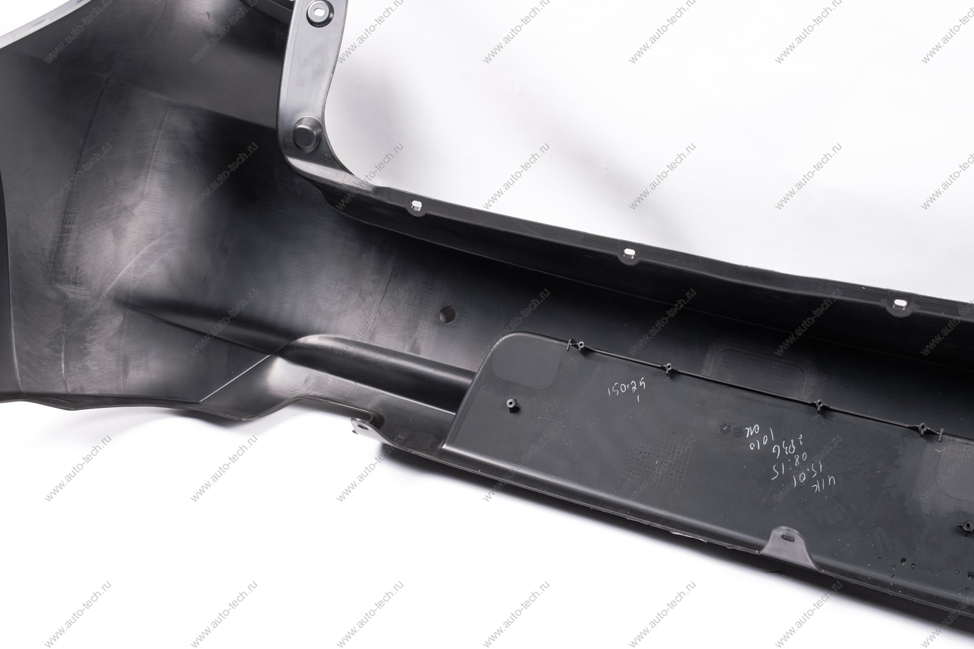 Бампер задний (под покраску) хэтчбек c отв. под датчик парковки Datsun/mi do Nissan NISSAN 21970280401521