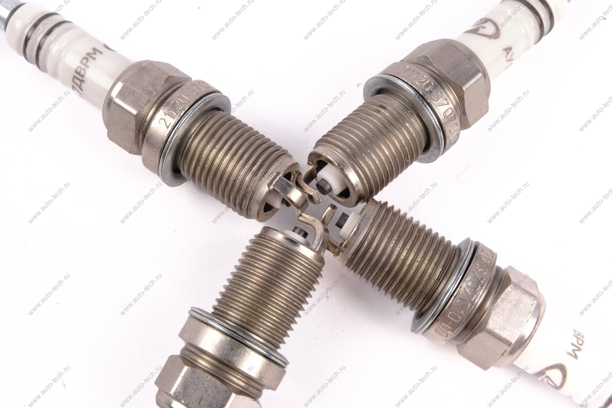 Свеча зажигания ВАЗ-2112 (АУ17 ДВРМ APS) 16 кл.4 шт.к-т (фирм. упак. ORIGINAL) (Bosch) Lada LADA 21120370701086