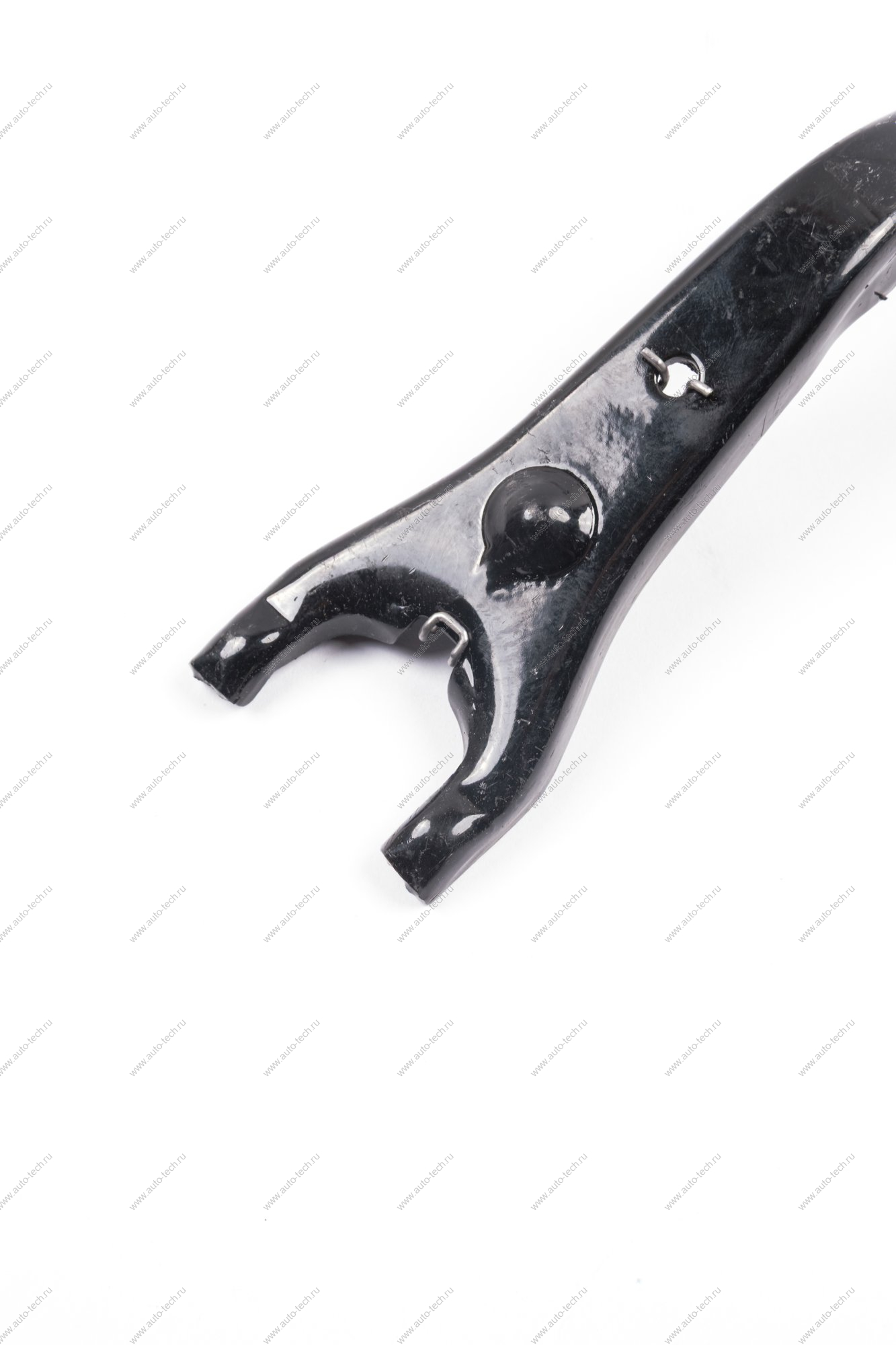 Вилка выключения сцепления (КПП с троссовым приводом) ВАЗ-2170,2190 (с КПП 2180,2181) АвтоВАЗ LADA 21810160120001