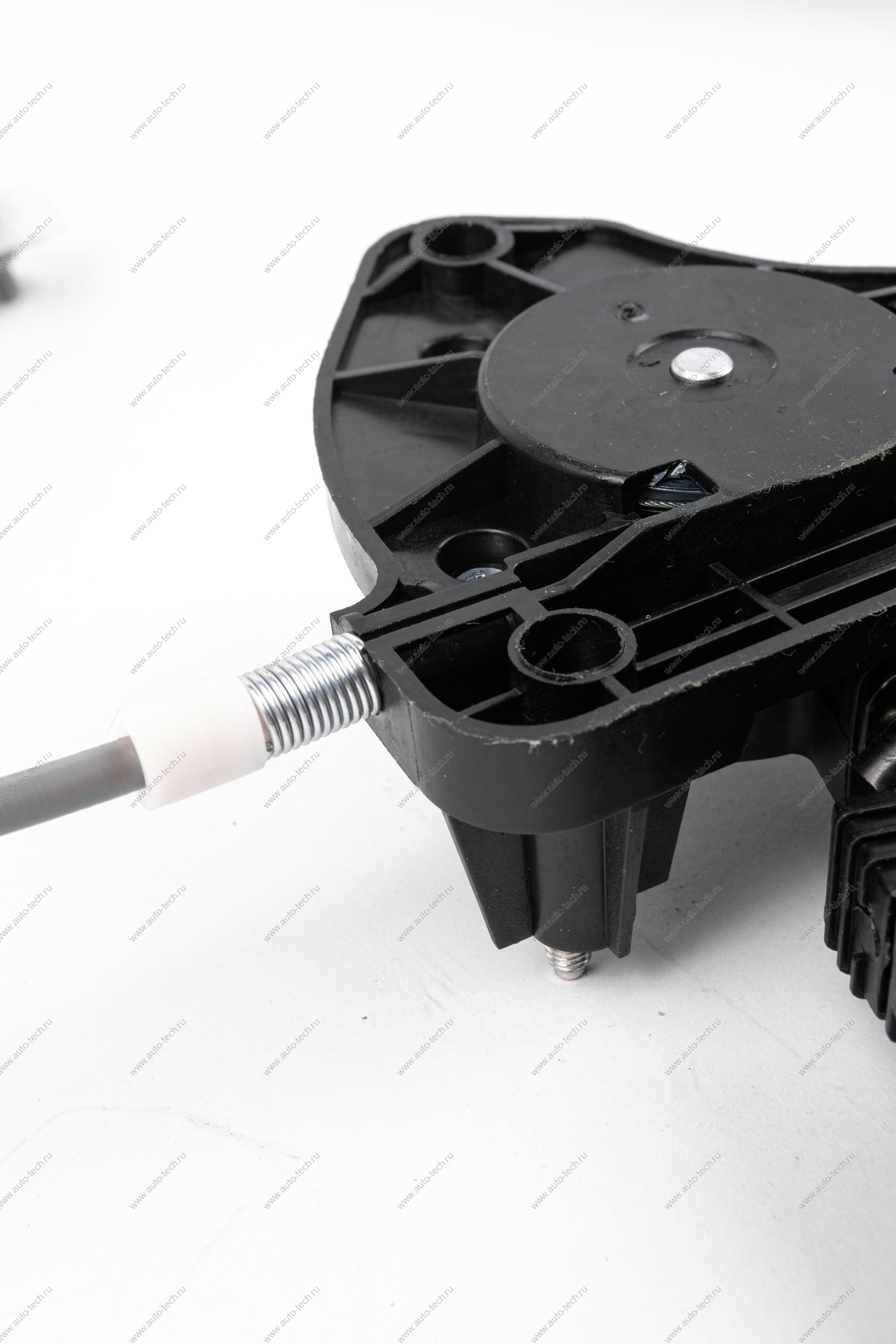 Электростеклоподъемник передней двери левый 2 контакта ( без упаковки) LADA Vesta (BROSE) Lada LADA 8450007731