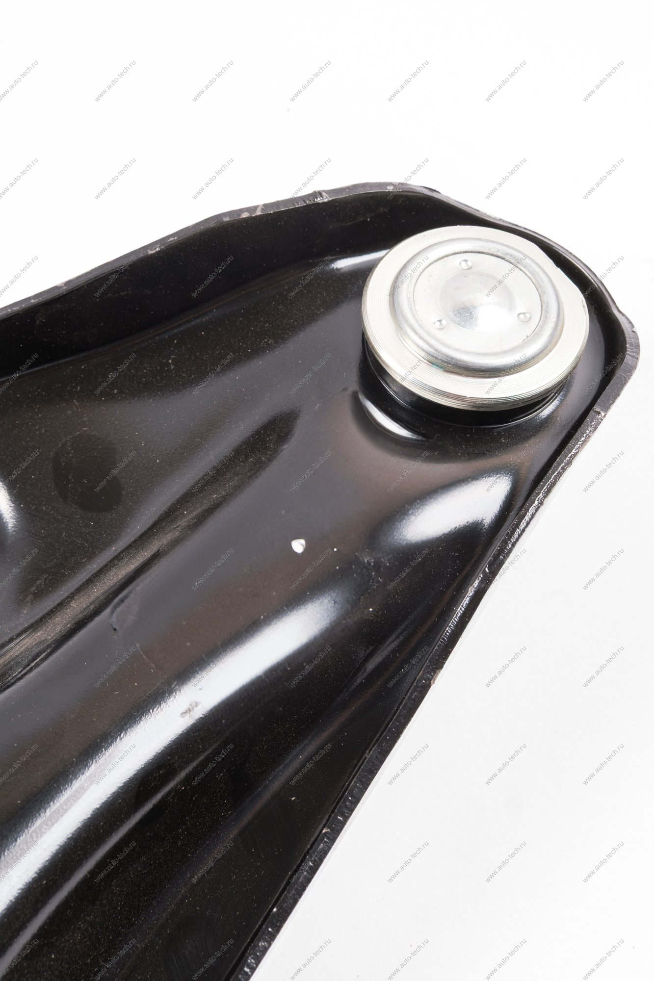 Рычаг RENAULT Logan 2014-/Lada Largus передний правый ( с боковой проточкой) Renault RENAULT 545001064R