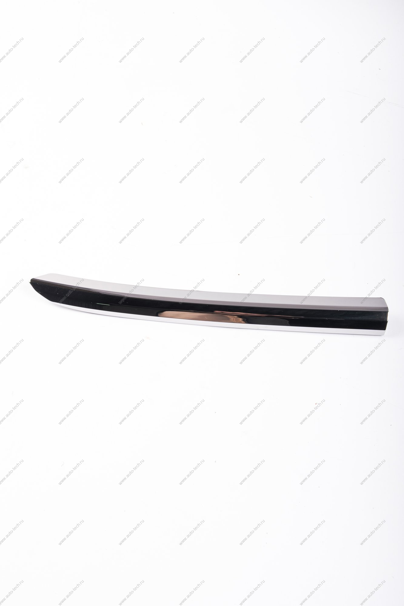 Молдинг переднего бампера верхний правый хром LADA Xray /Xray Cross Lada LADA 8450022863