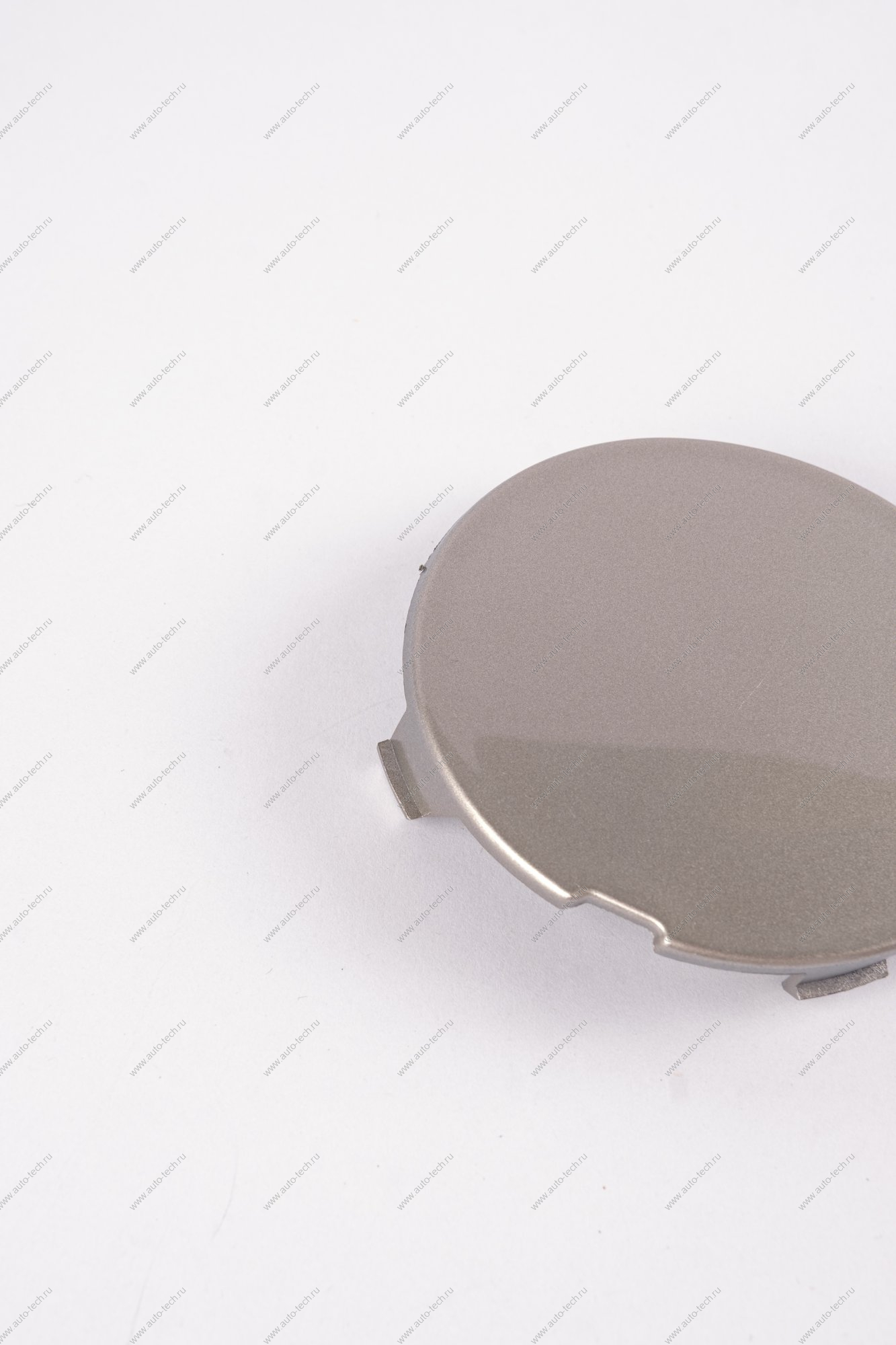 Заглушка окна переднего бампера LADA Largus/Лада Ларгус под буксир. крюк. 242 Серый базальт (Серо-бежевый) крашеная Lada LADA 8450000302-242