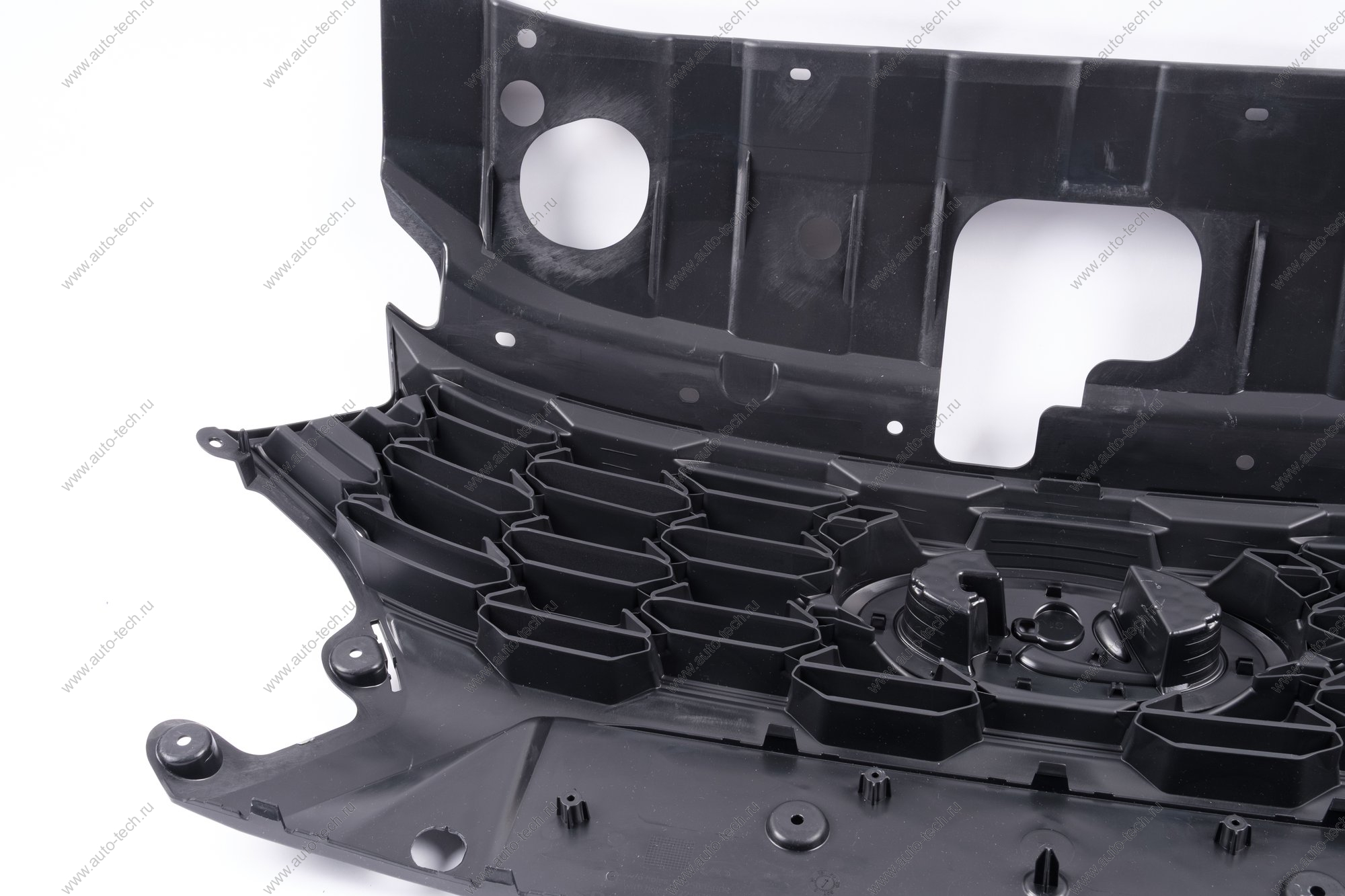 Решетка переднего бампера с отверстиями LADA ISKRA Lada LADA 622561066R