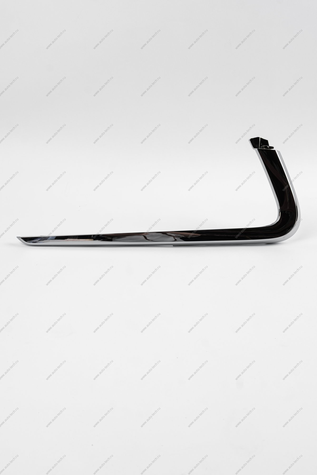 Молдинг переднего бампера верхний левый Lada Vesta SW Cross Lada LADA 8450031303