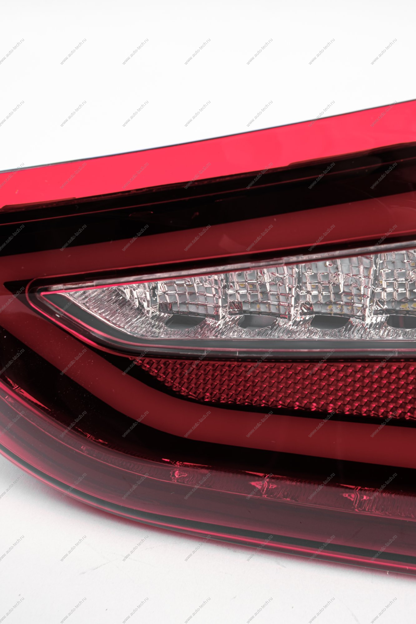 Фонарь задний внутренний правый светодиодный LADA Vesta FL Россия Россия 8450040004