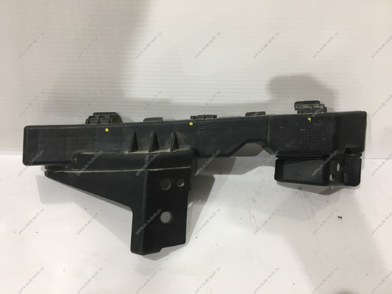 Крепление под фарой правое Kia Ceed 2012-2018 Bodyparts Bodyparts KACEE12-9A1-R