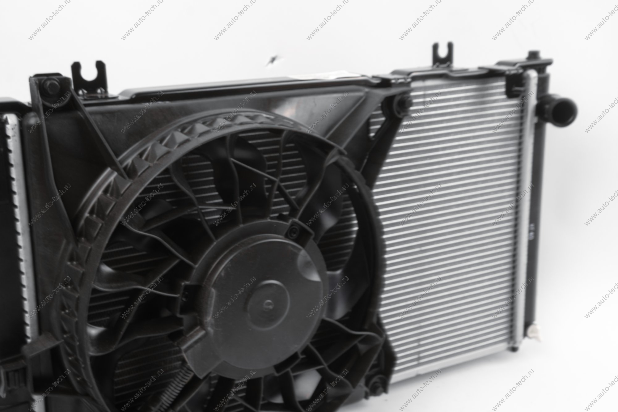 Радиатор охлаждения + радиатор кондицион.с 1 эл.вент. и патрубками МКПП в сборе нов.обр. ВАЗ-2190 2015- Lada LADA 21907130000814