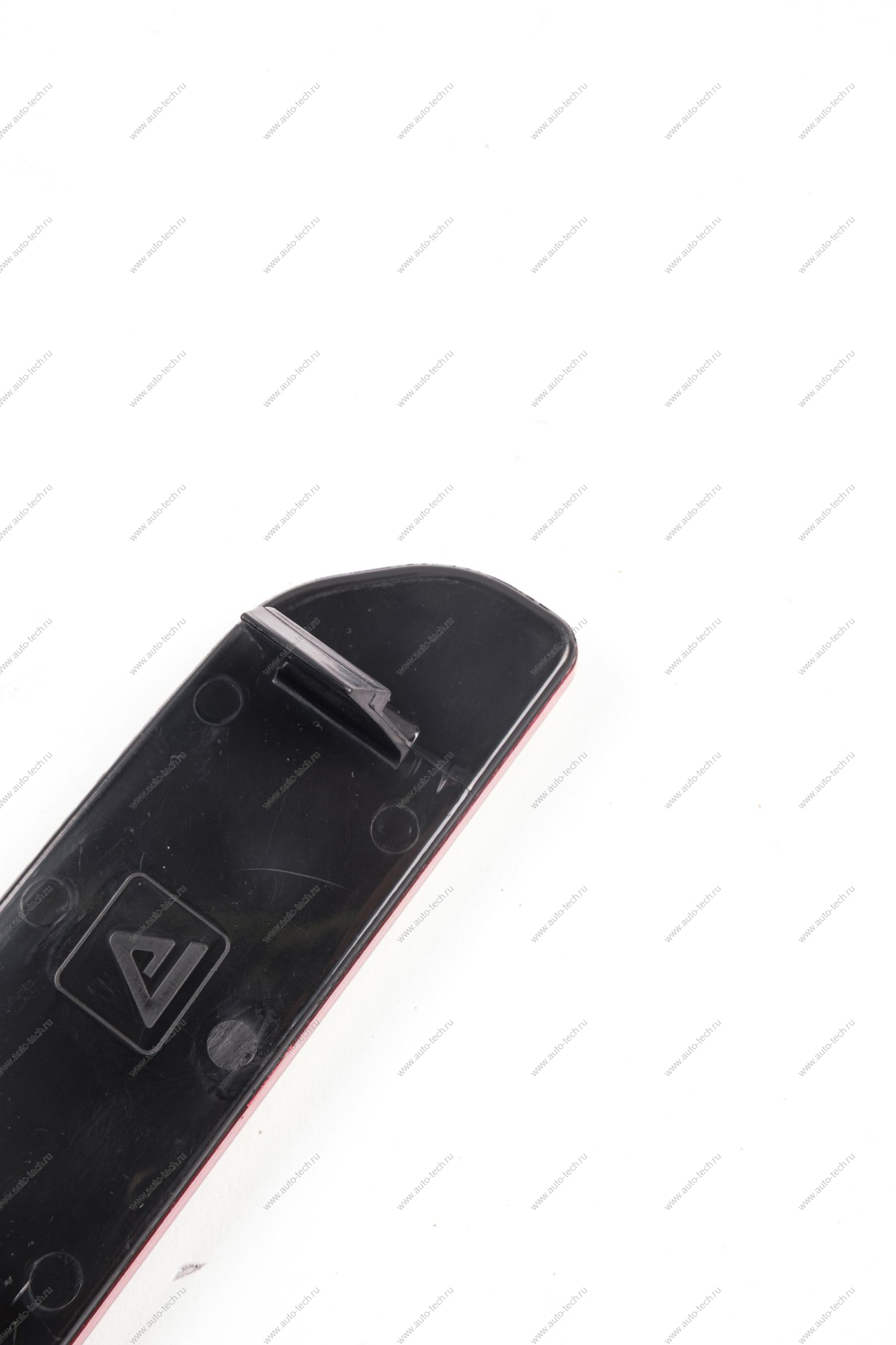 Световозвращатель LADA NIVA TRAVEL заднего бампера правый (катафот) Lada LADA 21230371613800