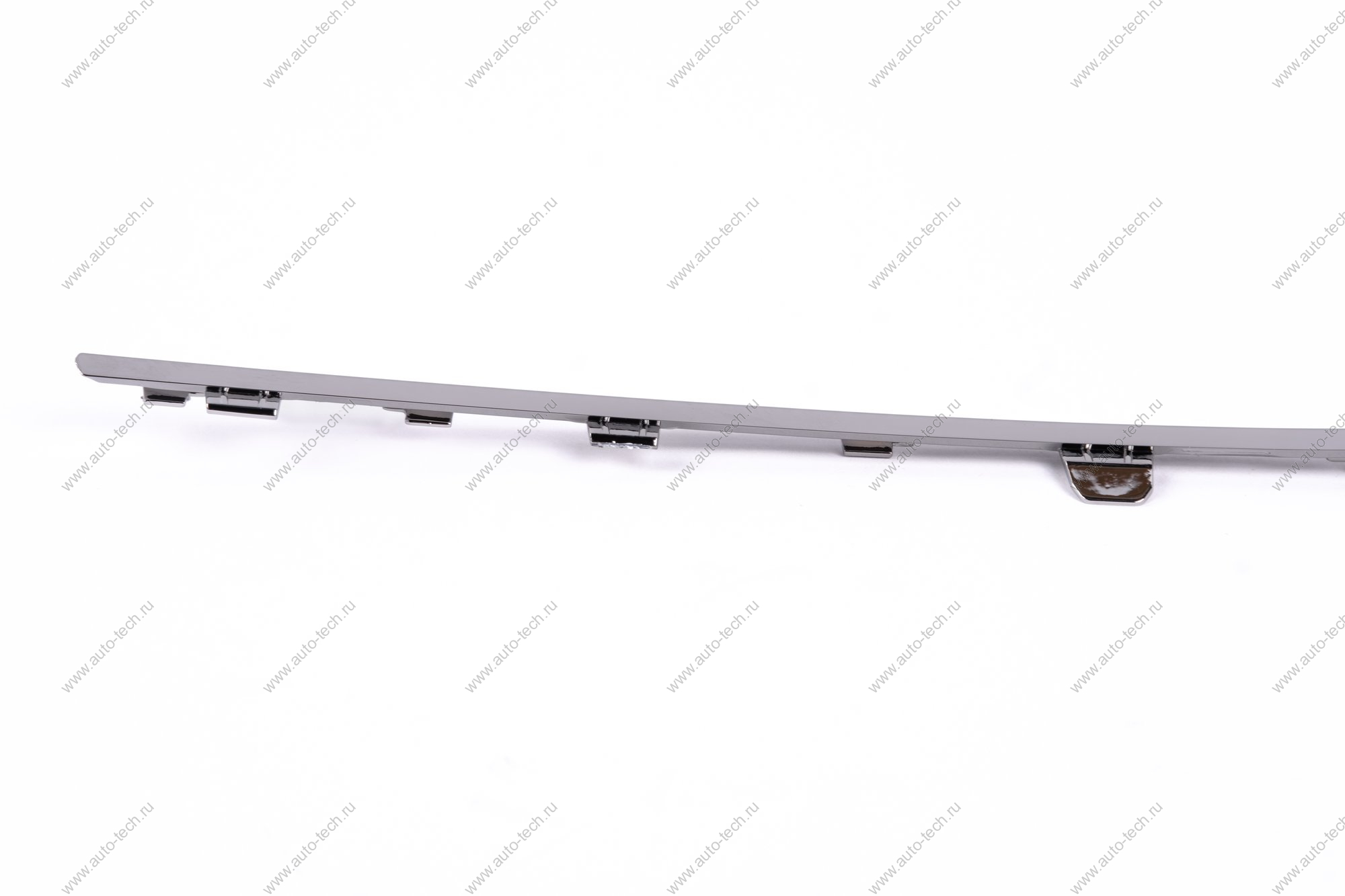 Молдинг решетки радиатора передний верхний правый (хром) Lada Vesta NG Lada LADA 8450041497