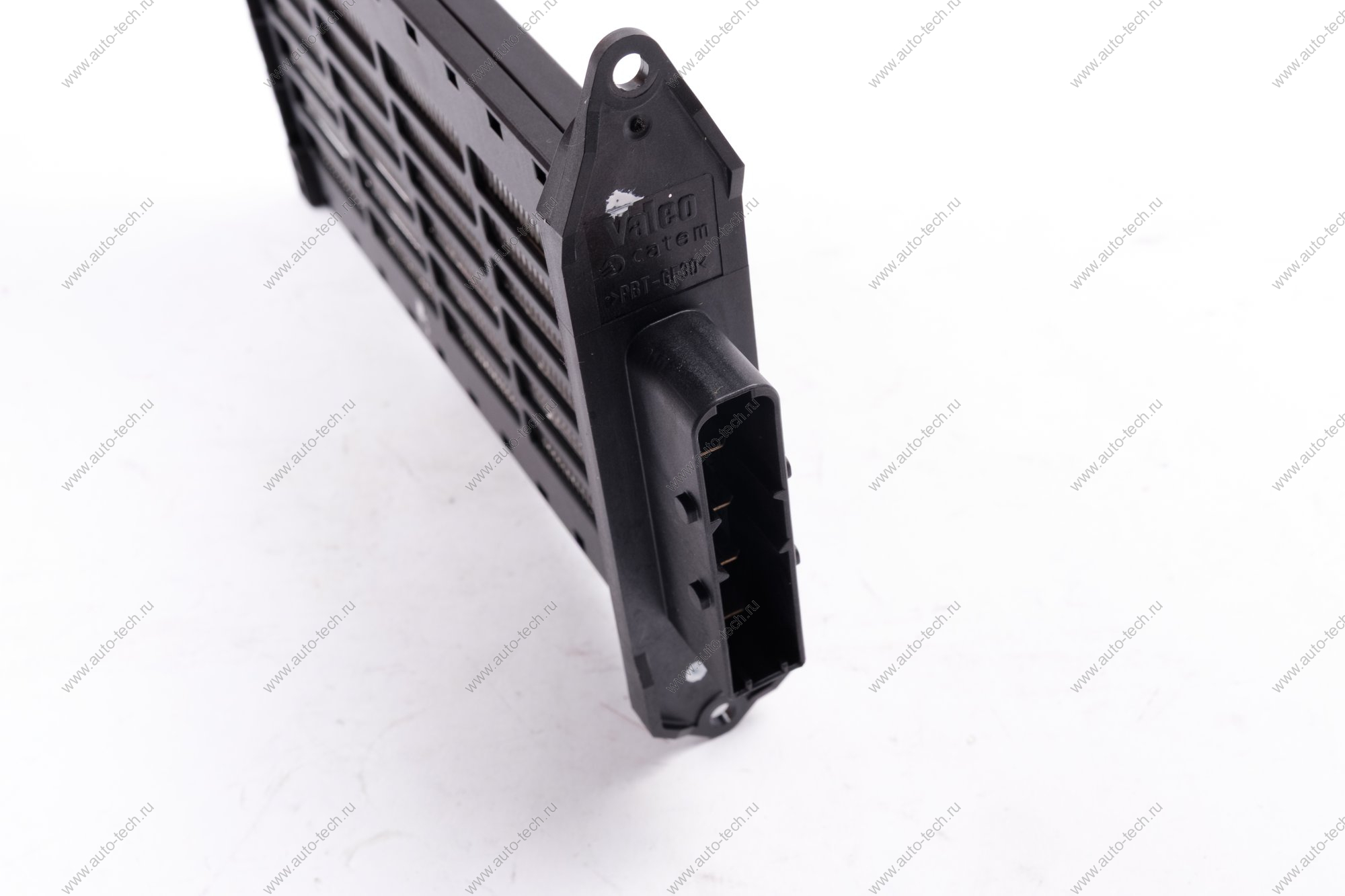 Радиатор LADA Largus обогрева отопителя Valeo VALEO N103789ТD