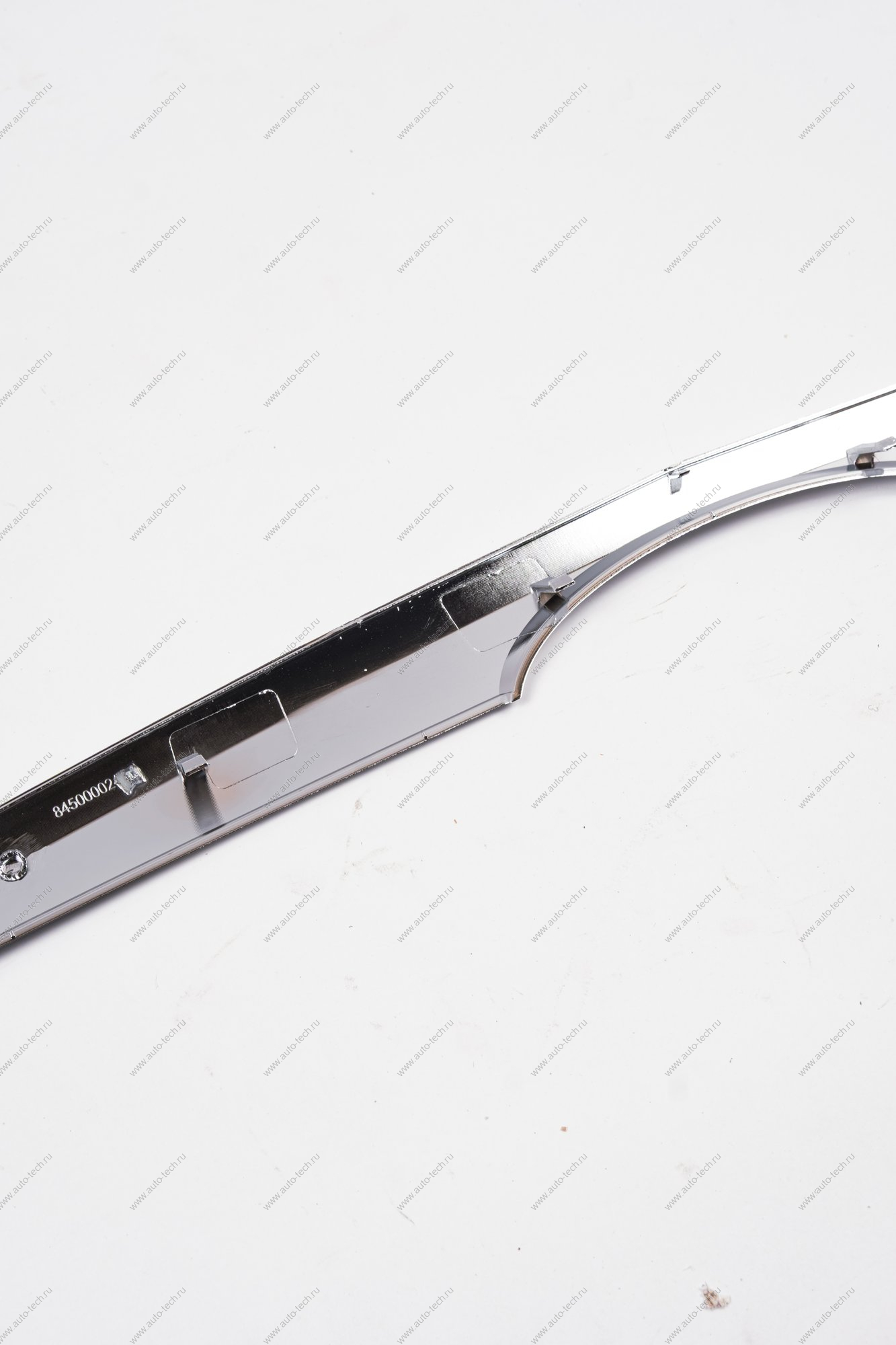 Молдинг решетки радиатора верхний под покраску LADA Largus ( Полад г Тольятти) Lada LADA 8450000246