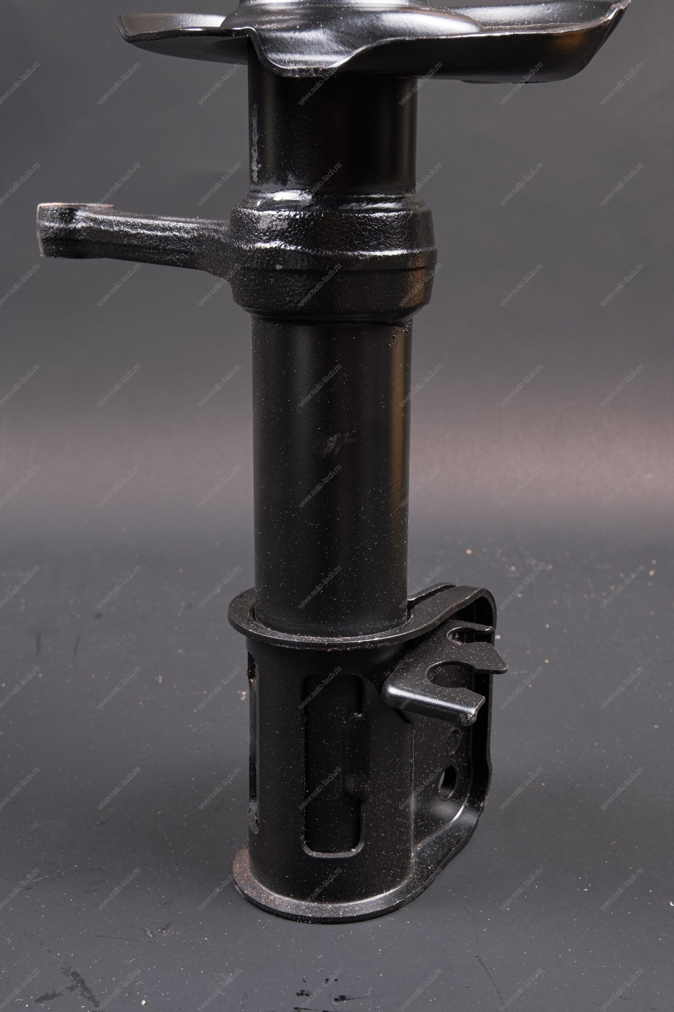 Стойка передней подвески левая ВАЗ-2170 газомасляная (аммортизатор)(СААЗ) Lada LADA 21700-2905403-00