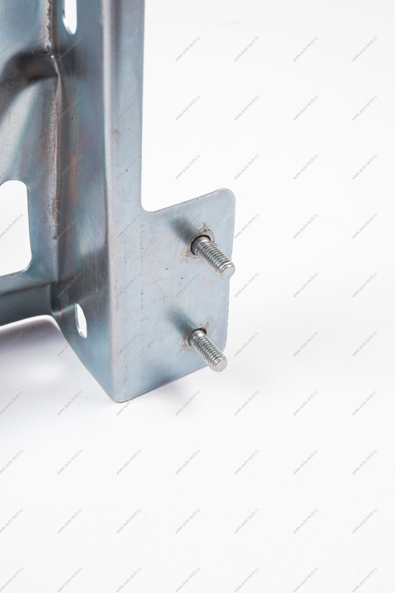 Кр-н переднего бампера ВАЗ-2114 боковой правый+левый к-т АвтоВАЗ LADA 21130-2803034+35-00