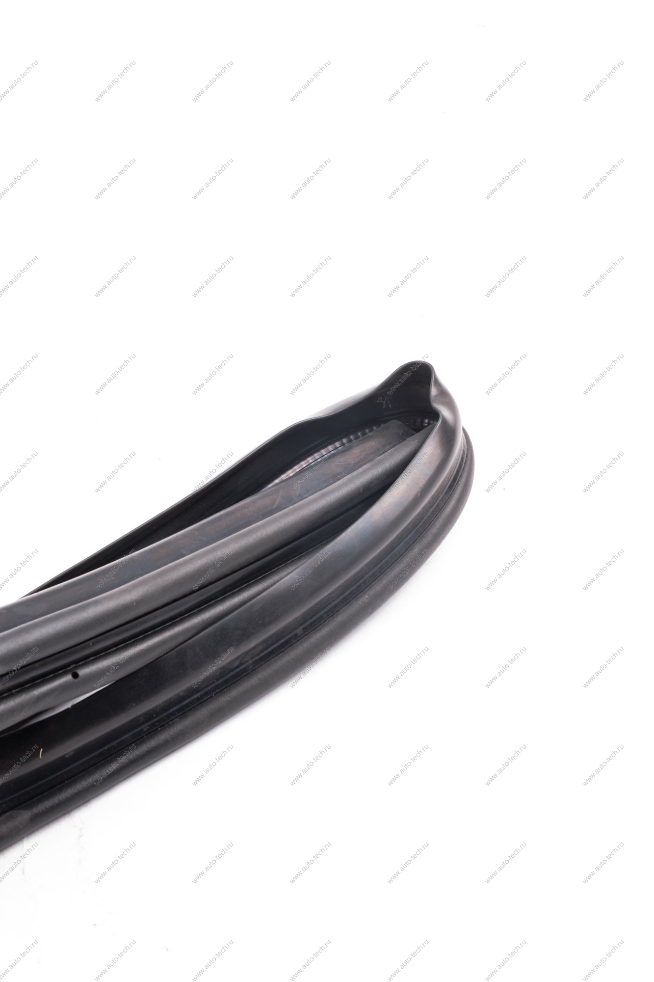 Уплотнитель водостока двери верхний правый (FL) LADA GRANTA 2018- (,УралЭластоТехника,) Lada LADA 8450104998