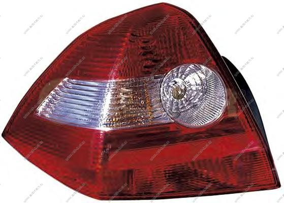 RENAULT Megane II Фонарь задний правый седан 02-05 г. Оригинал  8200142681