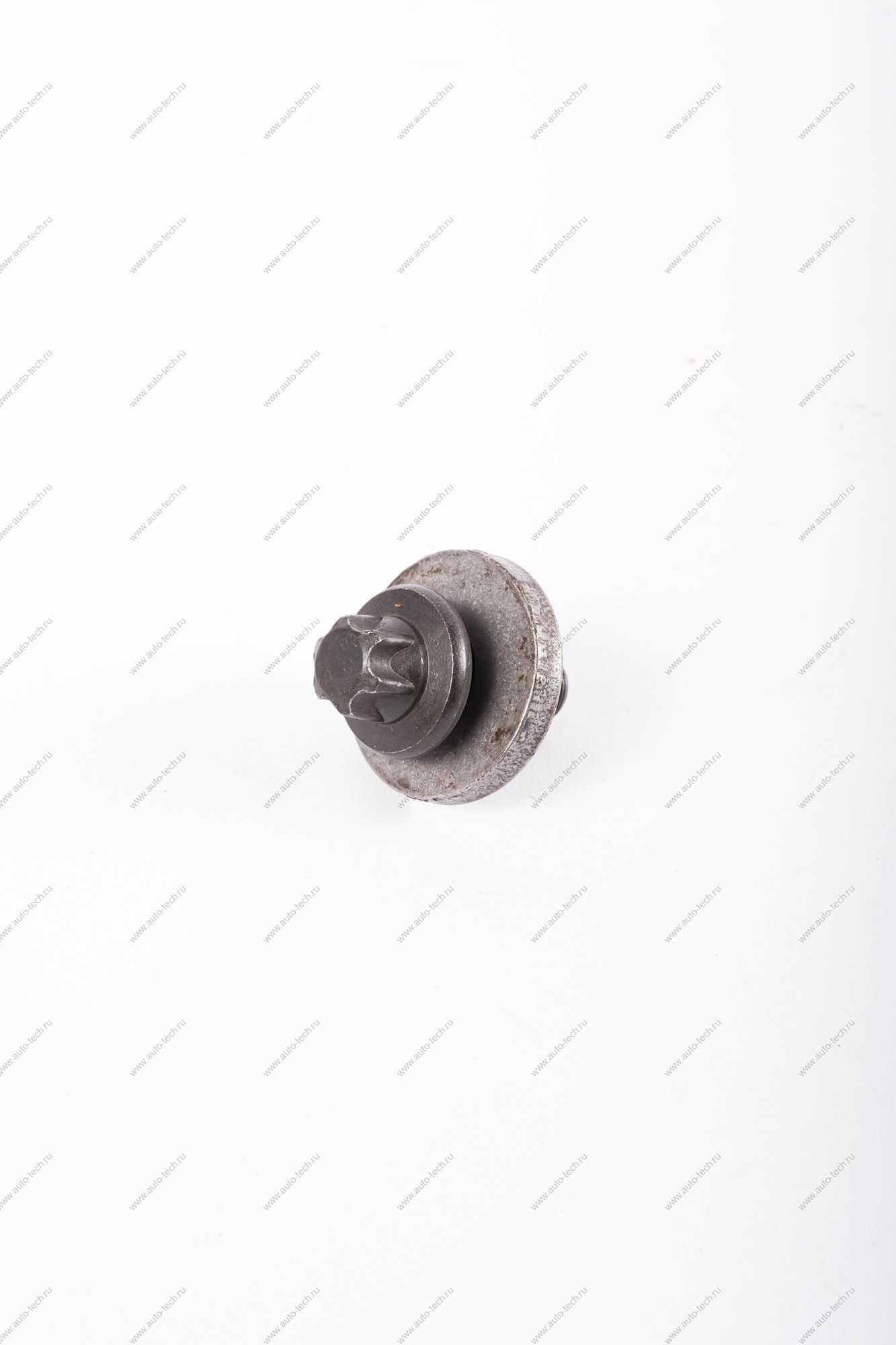 Болт крепления шестерни 5-ой передачи вторичного вала LADA Largus М10Х100-20 с шайбой LADA LADA 8200110072