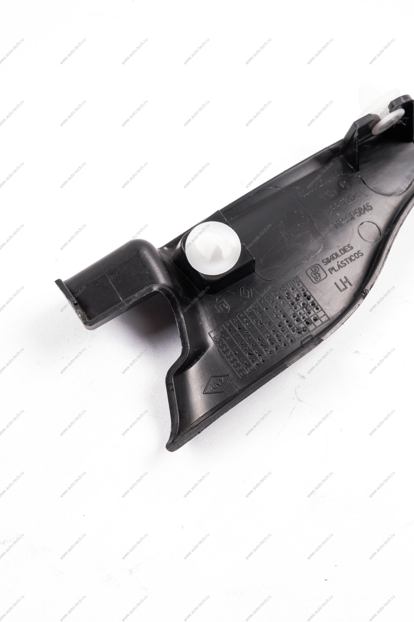 Заглушка решетки LADA Largus/Лада Ларгус воздухозаборника левая (уголок) (накладка петли капота) LADA LADA 6001547110