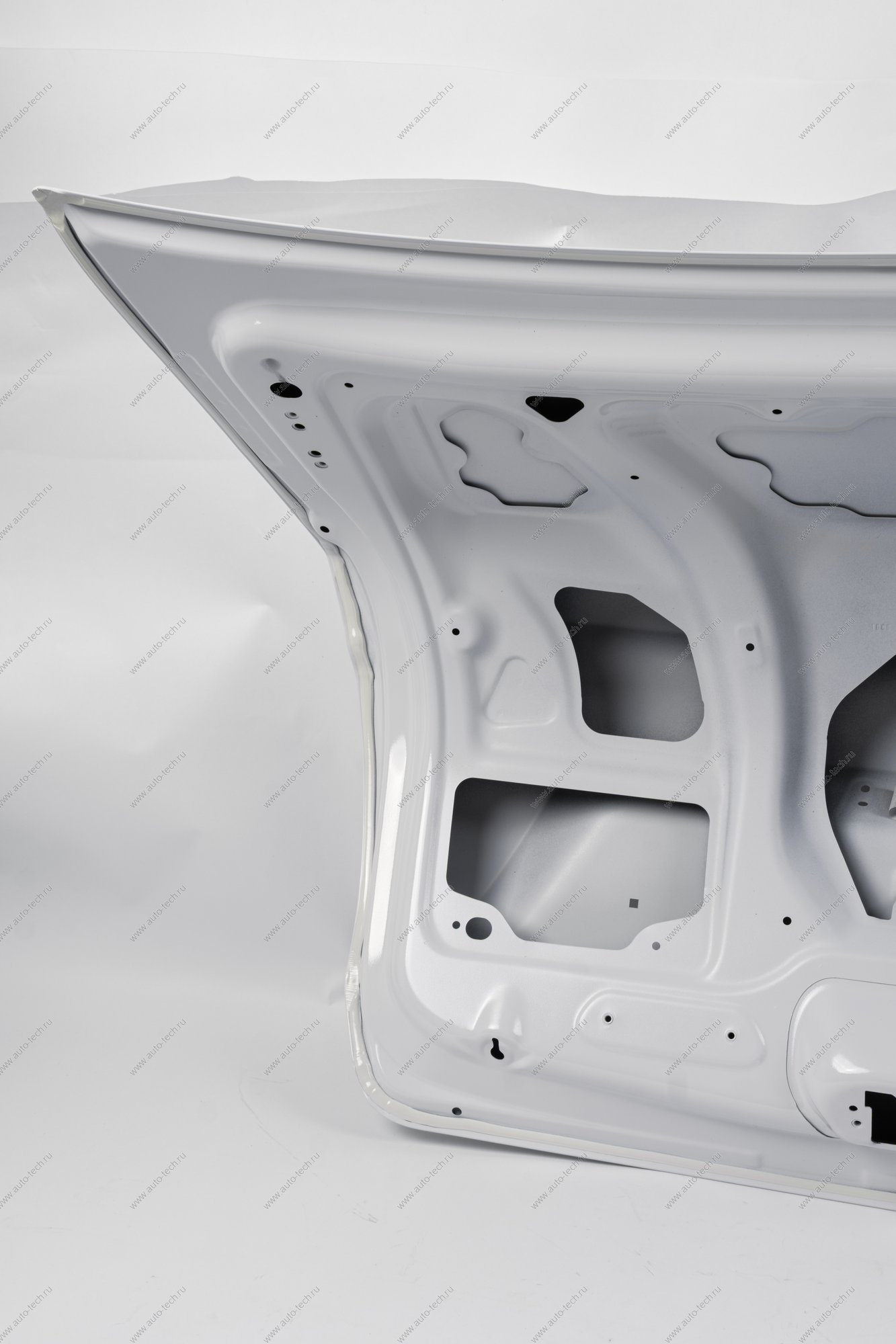 Крышка багажника (FL) LADA GRANTA 2018- (седан) 221 Ледниковый ( белый ) LADA 8450104268-221