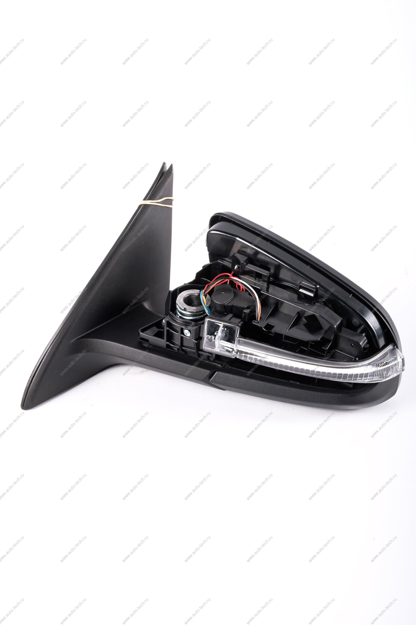 Зеркало наружное левое (без накладки 8450108104) с повторит. поворота (с электромеханизмом складывания) Lada Vesta Lada LADA 8450108102