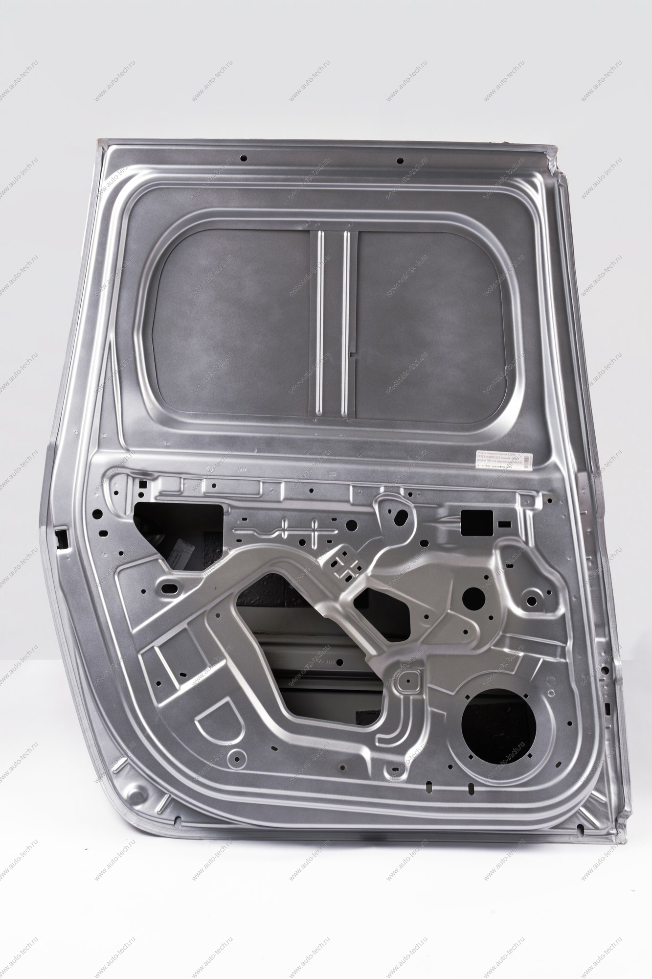 Дверь LADA Largus задняя левая (глухая) крашеная (без отв. под молдинг) 624 Серое плато Lada LADA 821010763R-624