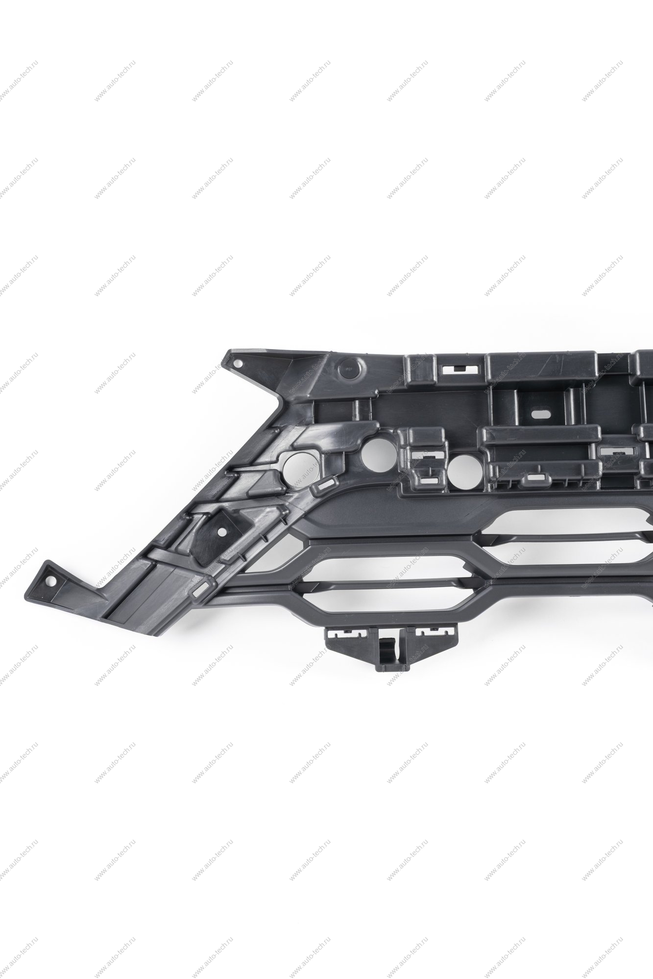 Решетка переднего бампера нижняя LADA Vesta SW Cross FL Lada LADA 8450041571