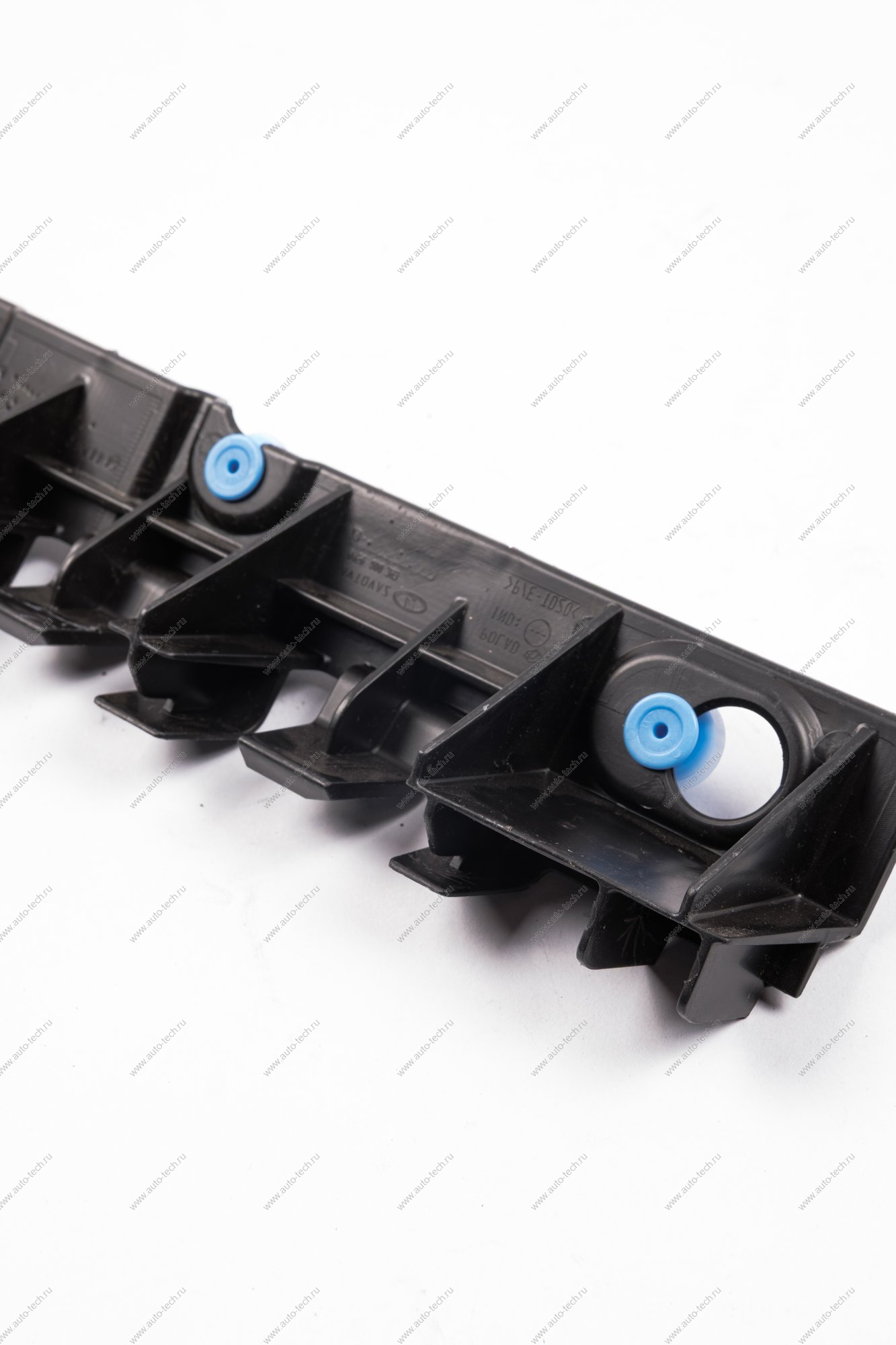 Кронштейн Lada LARGUS заднего бампера правый Renault RENAULT 8200846262