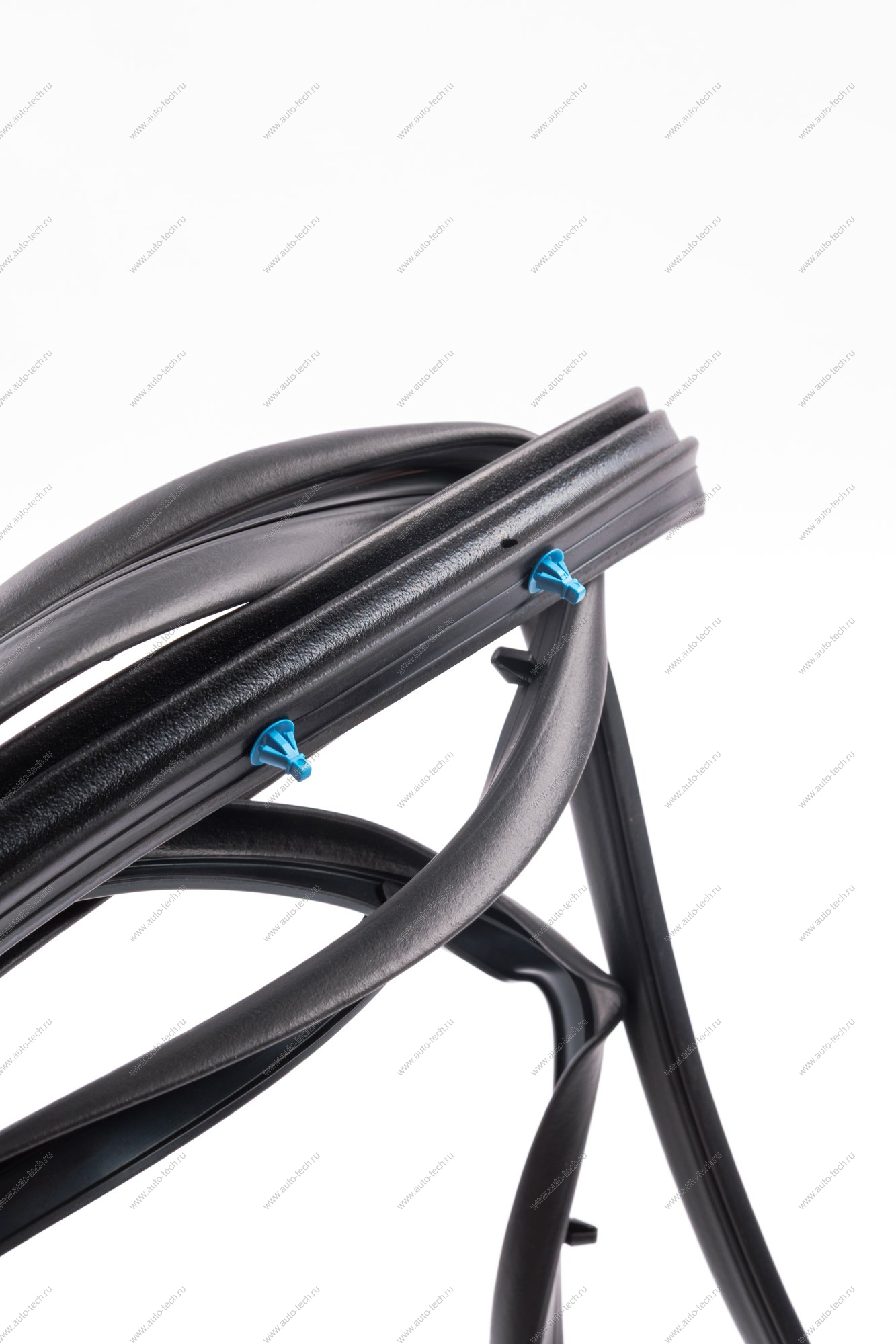 Уплотнитель проема задней правой двери верхний Lada Vesta SW/ SW Cross Lada LADA 8450008404