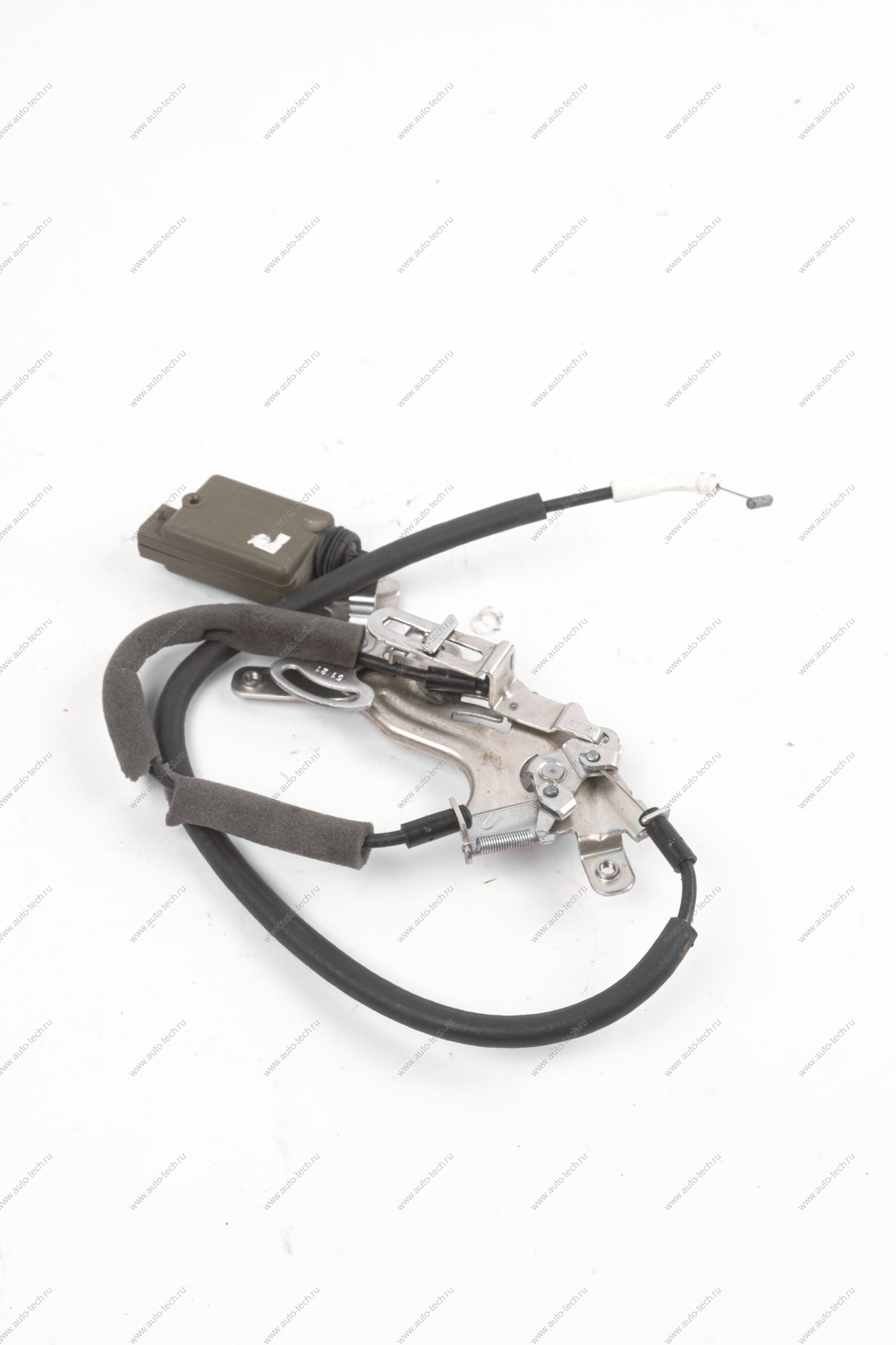 Привод LADA Largus открывания левой двери задка с тросиками Lada LADA 6001550298